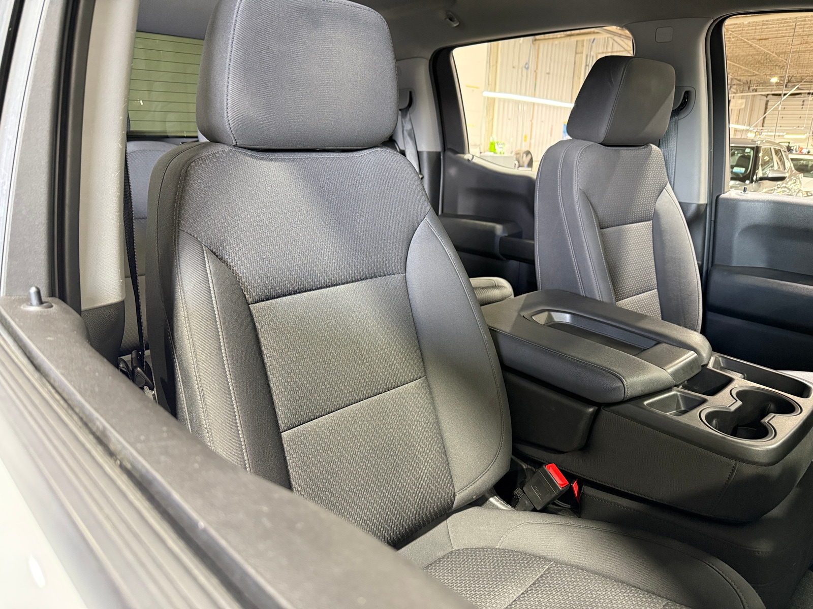 Thumbnail: 2020 Chevrolet Silverado 1500 - 2