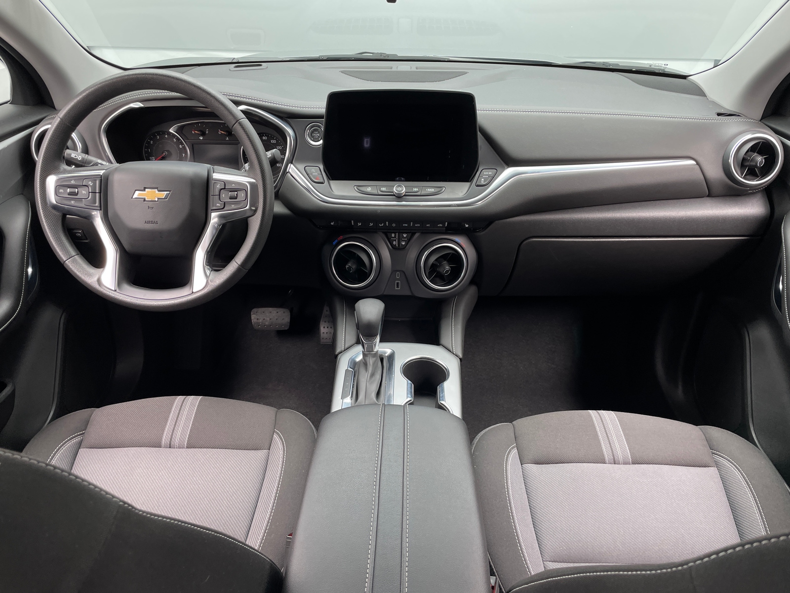 Thumbnail: 2025 Chevrolet Blazer - 3