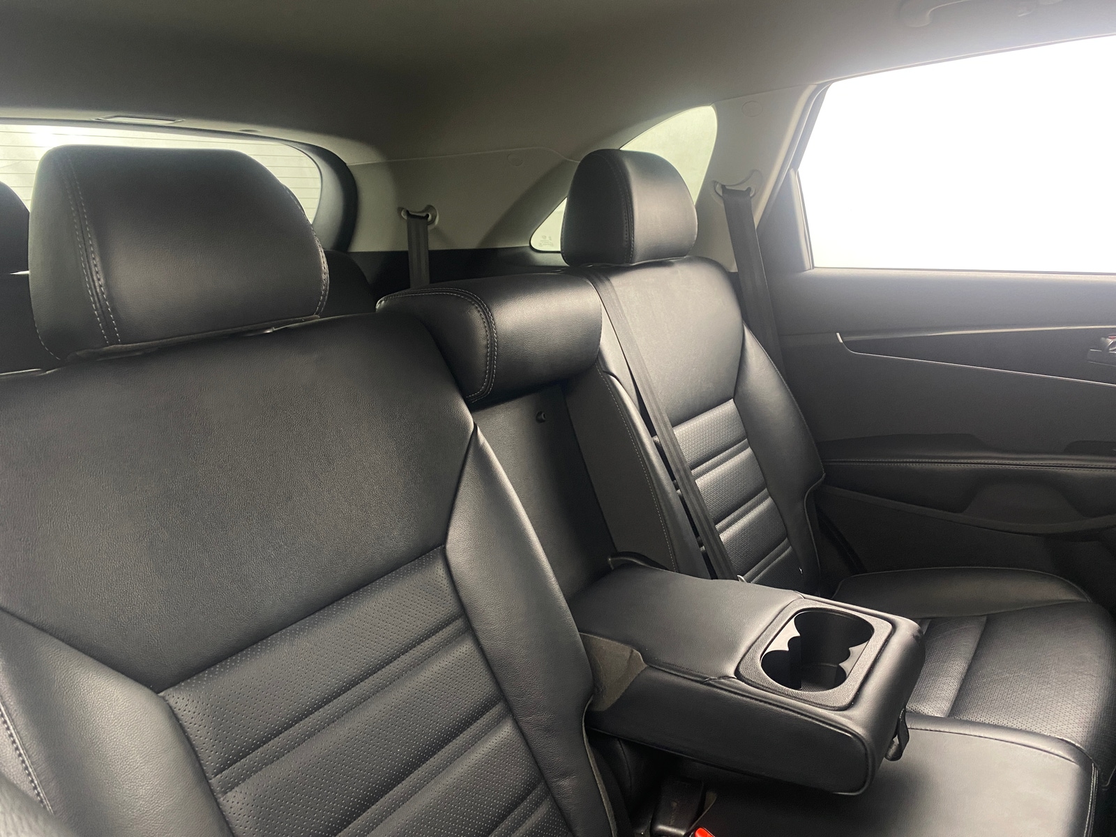 Thumbnail: 2019 Kia Sorento - 5