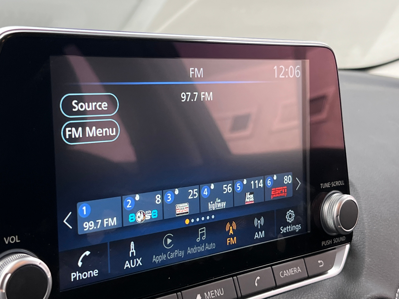 Thumbnail: 2025 Nissan Sentra - 4