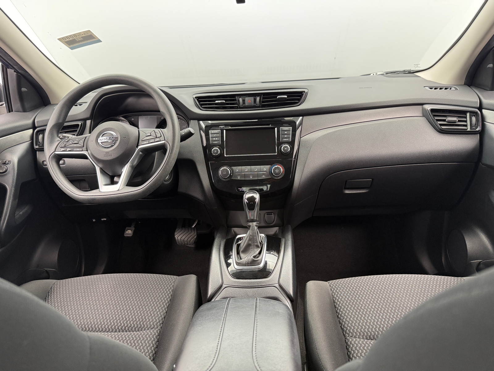 Thumbnail: 2021 Nissan Rogue Sport - 3