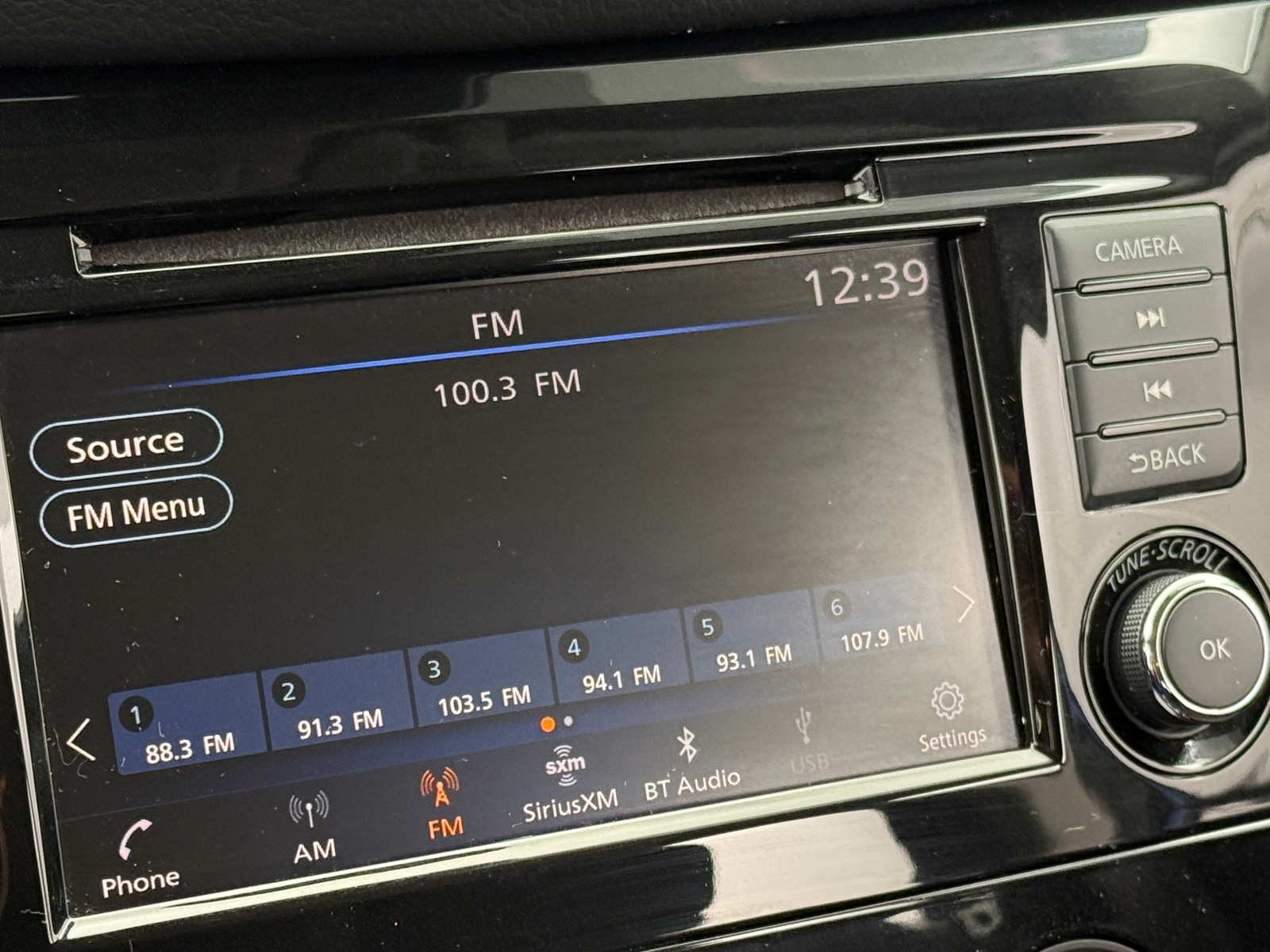 Thumbnail: 2021 Nissan Rogue Sport - 4