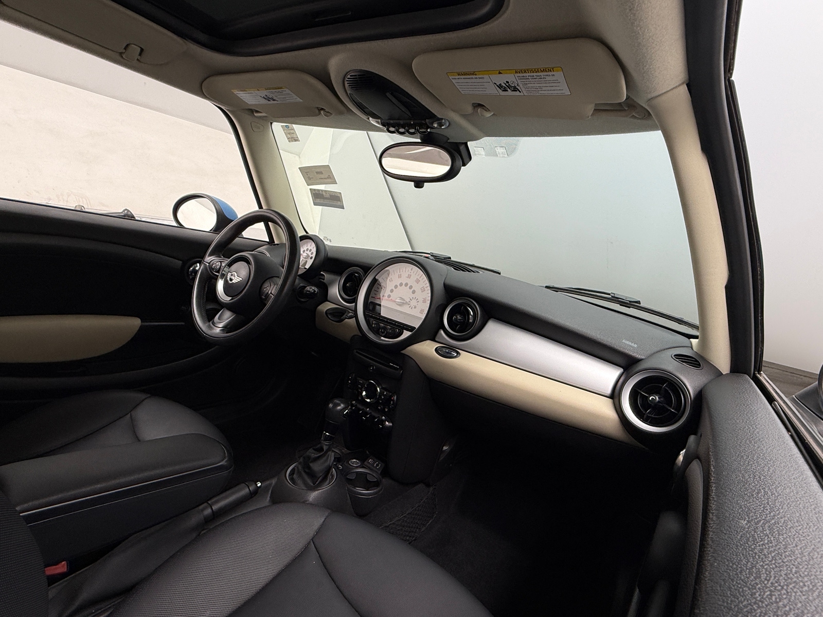 Thumbnail: 2013 MINI Cooper Hardtop - 3