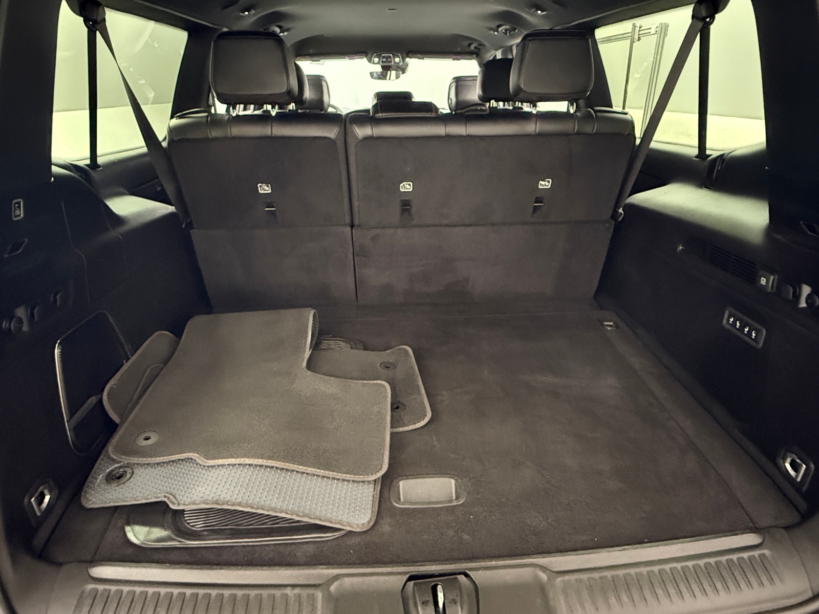 Thumbnail: 2024 Jeep Wagoneer - 6