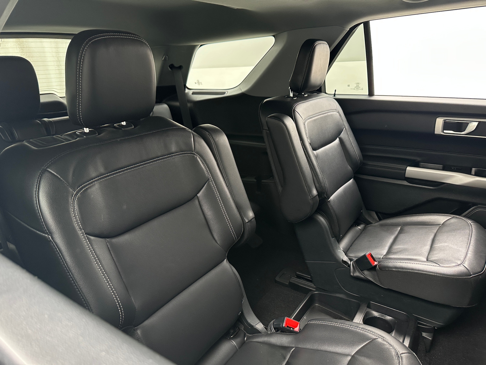 Thumbnail: 2021 Ford Explorer - 5