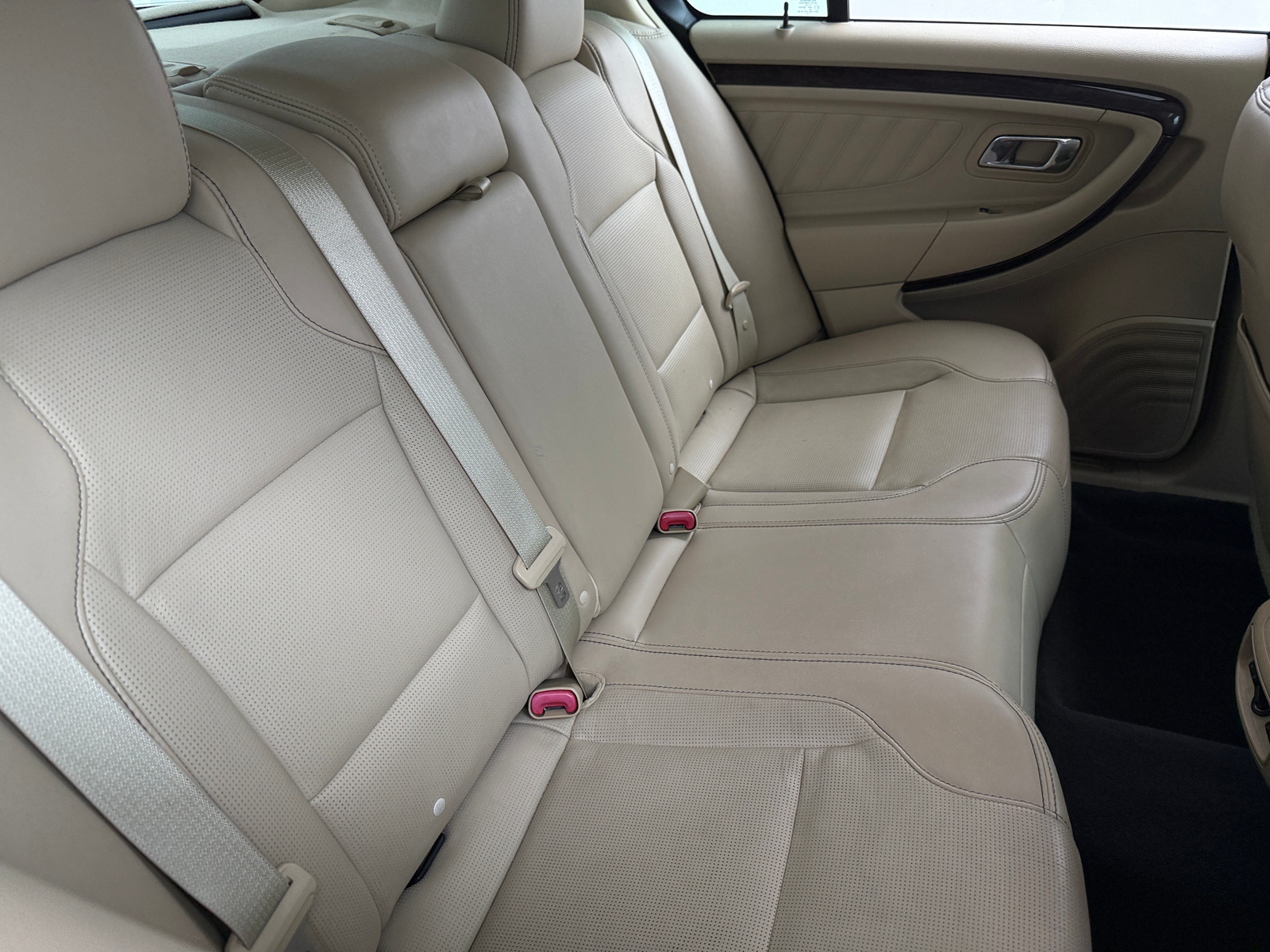 Thumbnail: 2013 Ford Taurus - 5