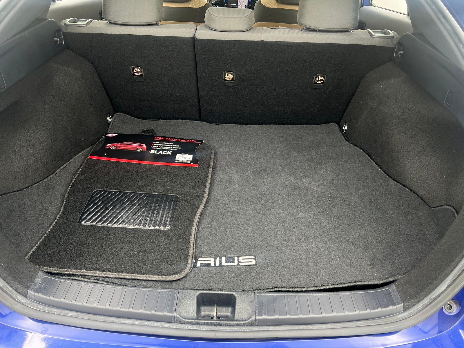 Thumbnail: 2017 Toyota Prius - 7