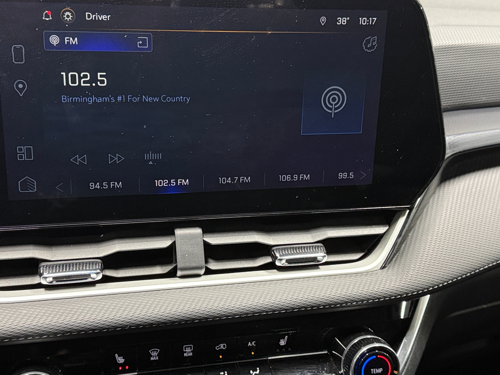 Thumbnail: 2025 Chevrolet Equinox - 4