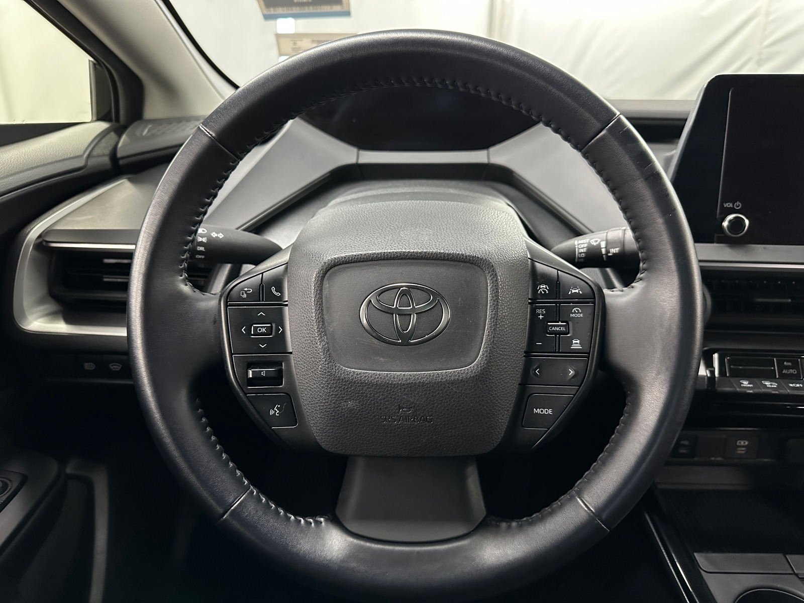 Thumbnail: 2023 Toyota Prius - 5