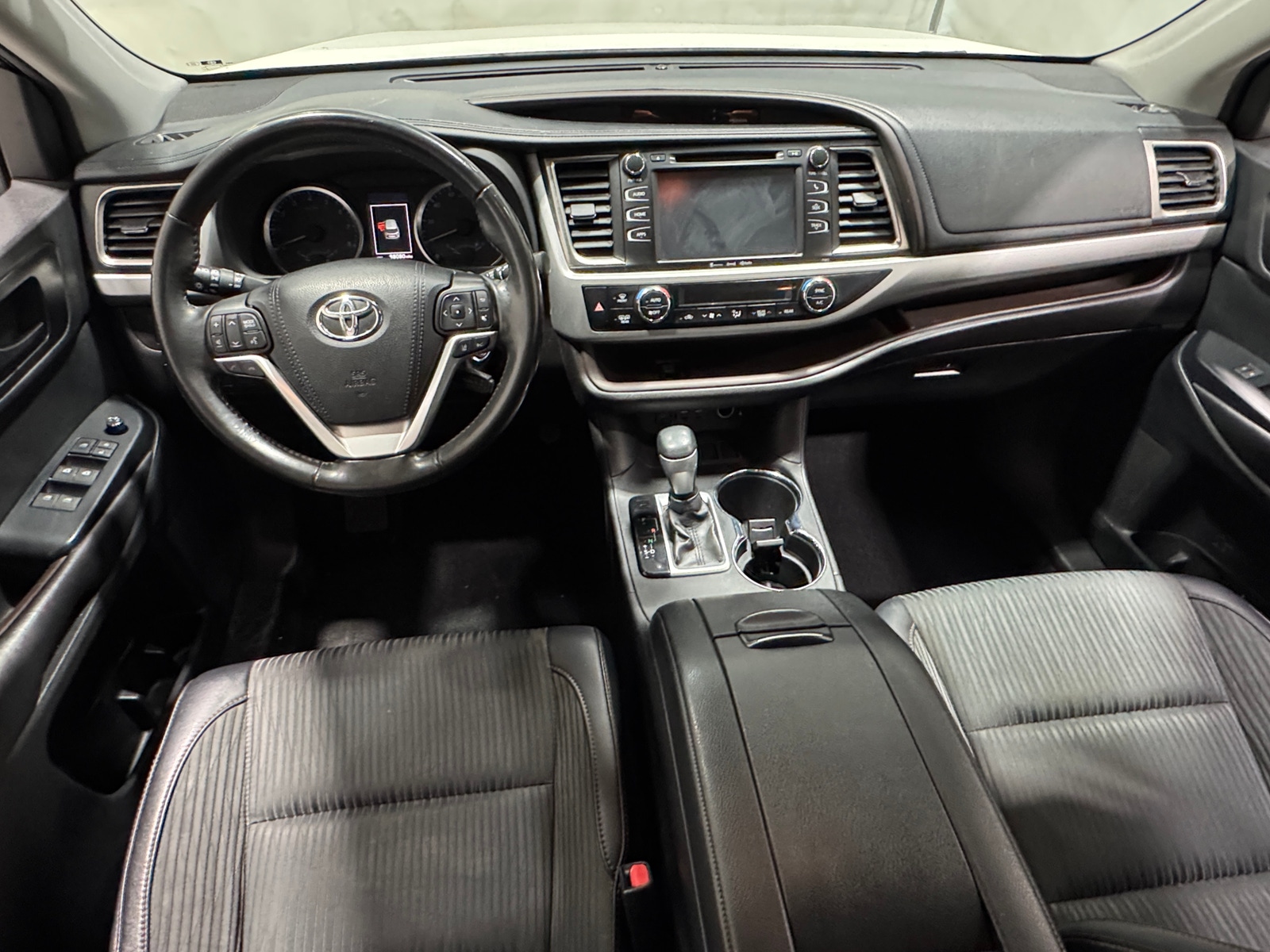 Thumbnail: 2019 Toyota Highlander - 3