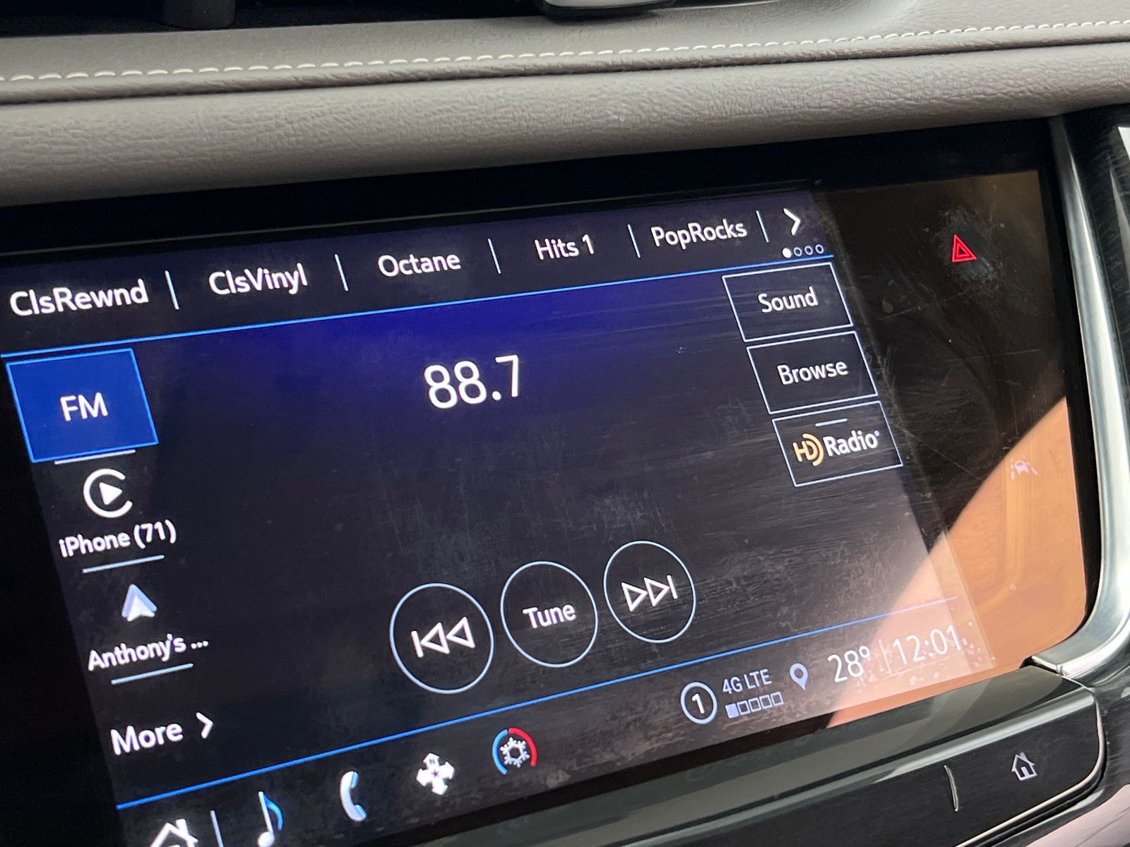 Thumbnail: 2021 Cadillac XT6 - 3