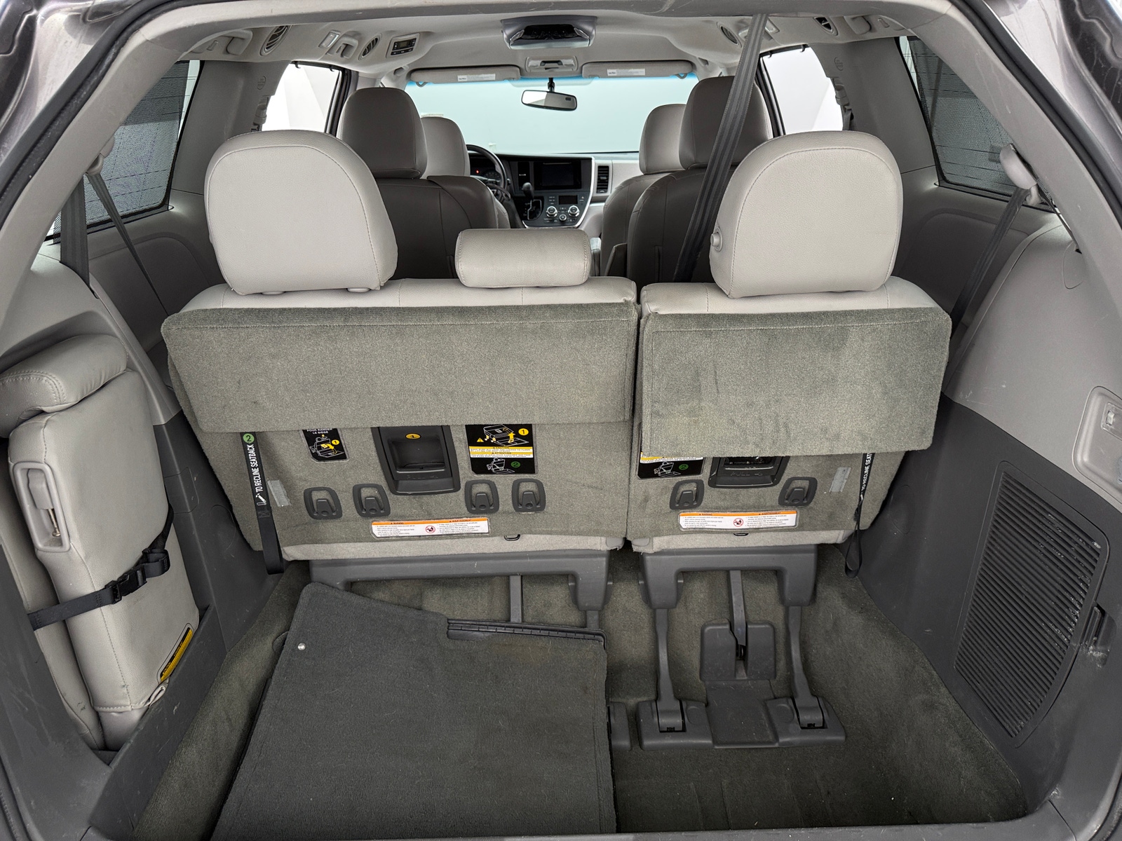 Thumbnail: 2015 Toyota Sienna - 7