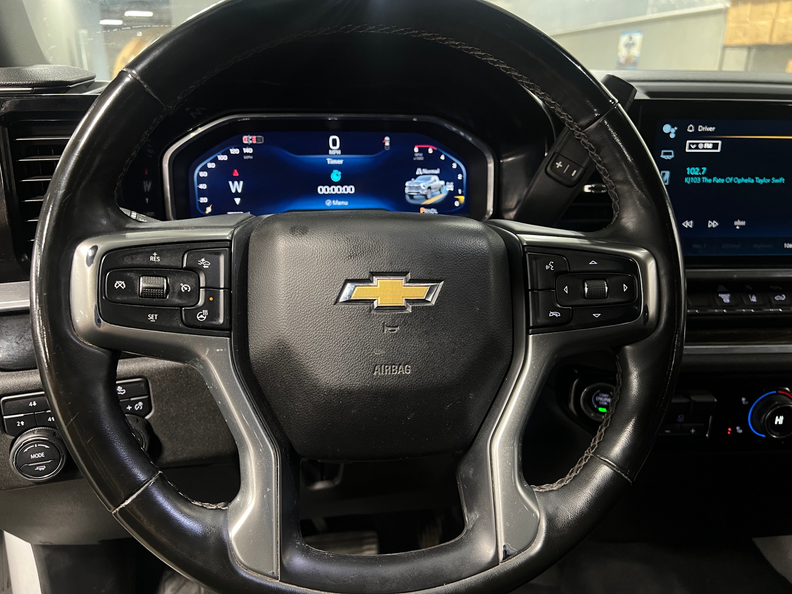 Thumbnail: 2024 Chevrolet Silverado 2500 - 5