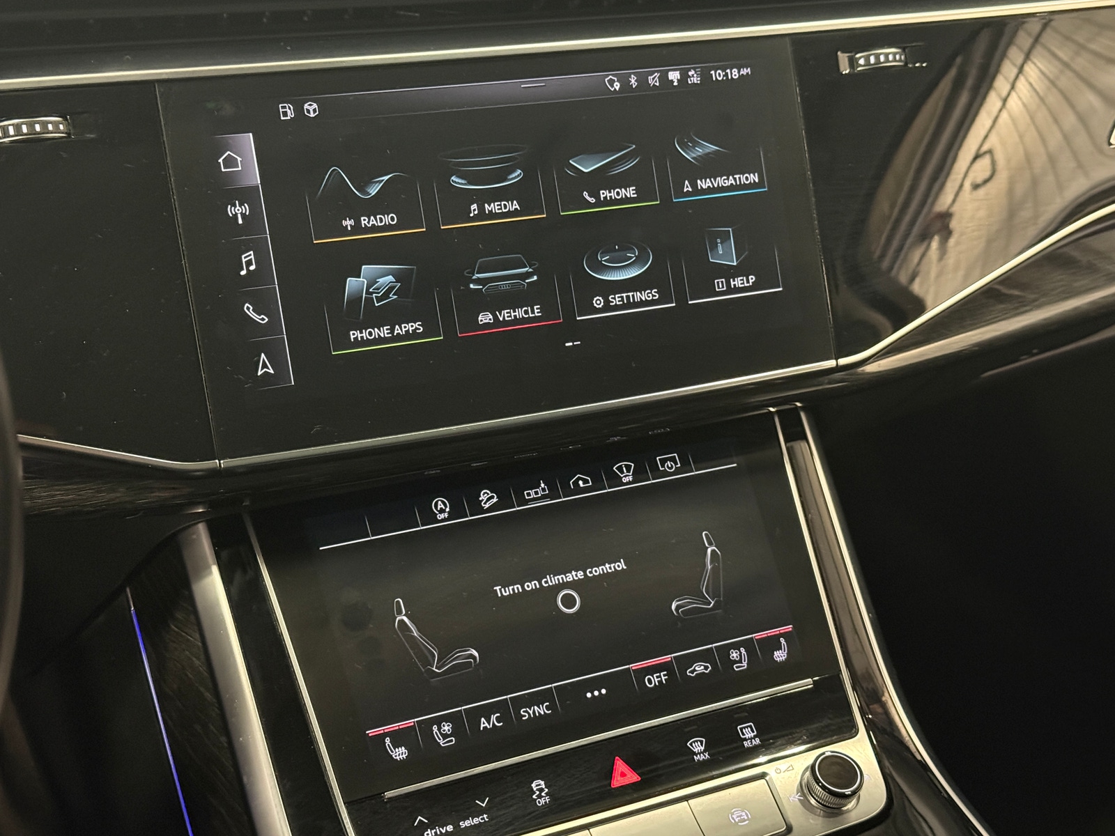 Thumbnail: 2020 Audi Q7 - 3