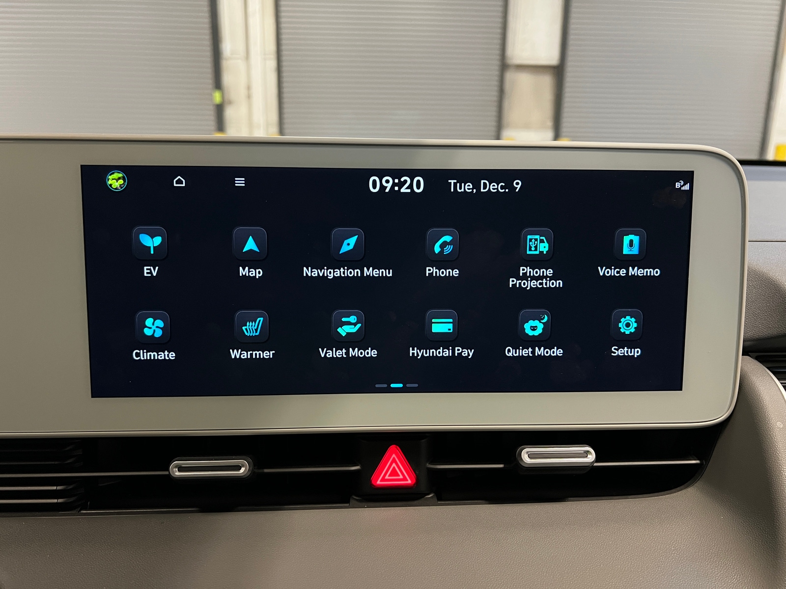 Thumbnail: 2023 Hyundai Ioniq 5 - 4