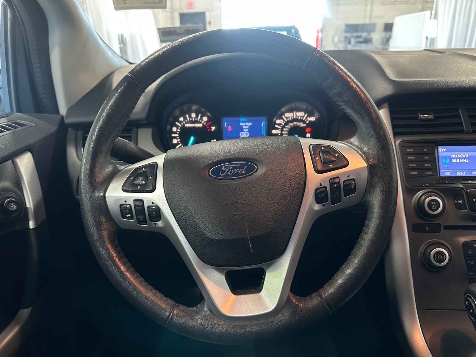 Thumbnail: 2014 Ford Edge - 4