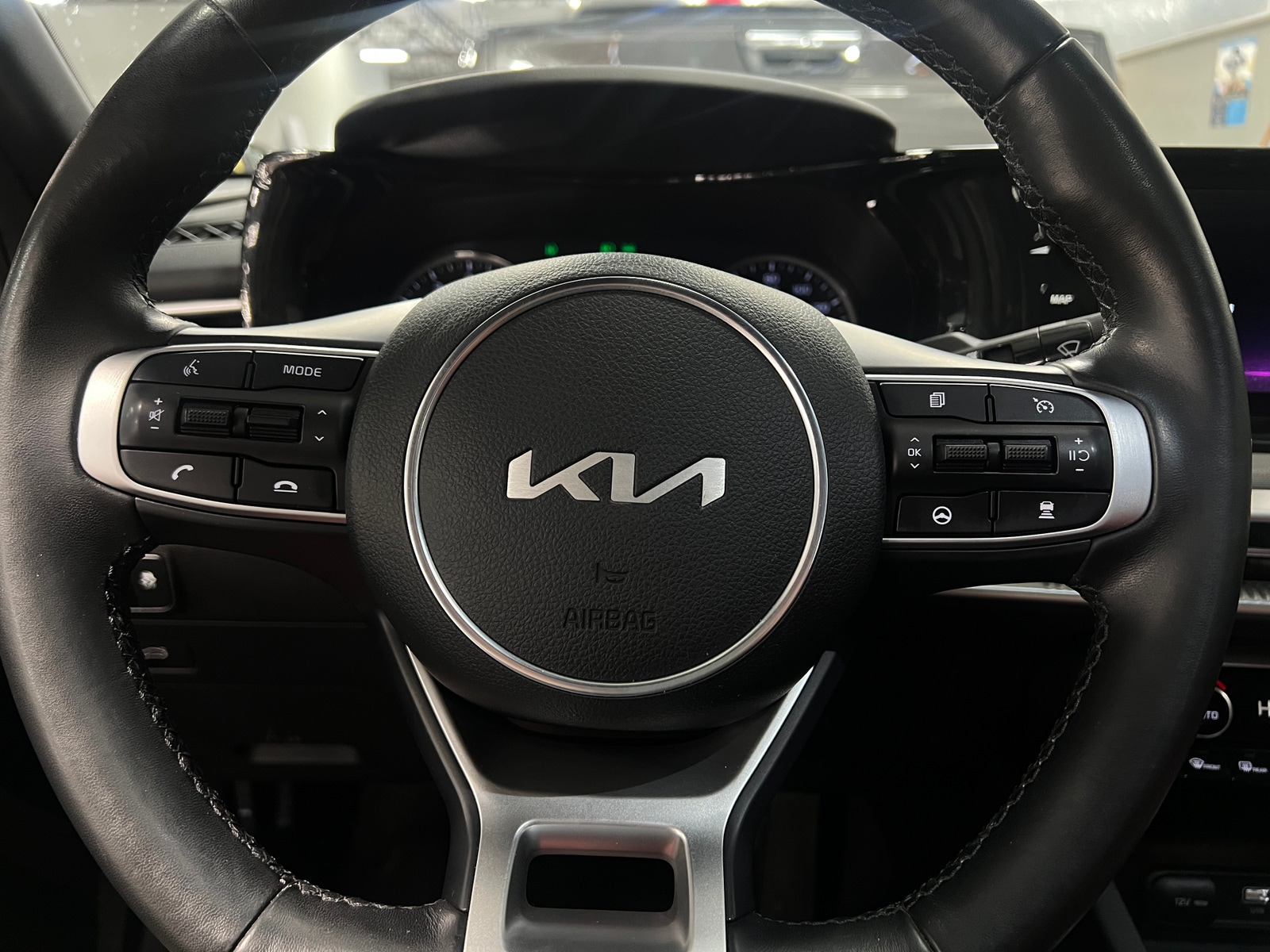 Thumbnail: 2023 Kia K5 - 5