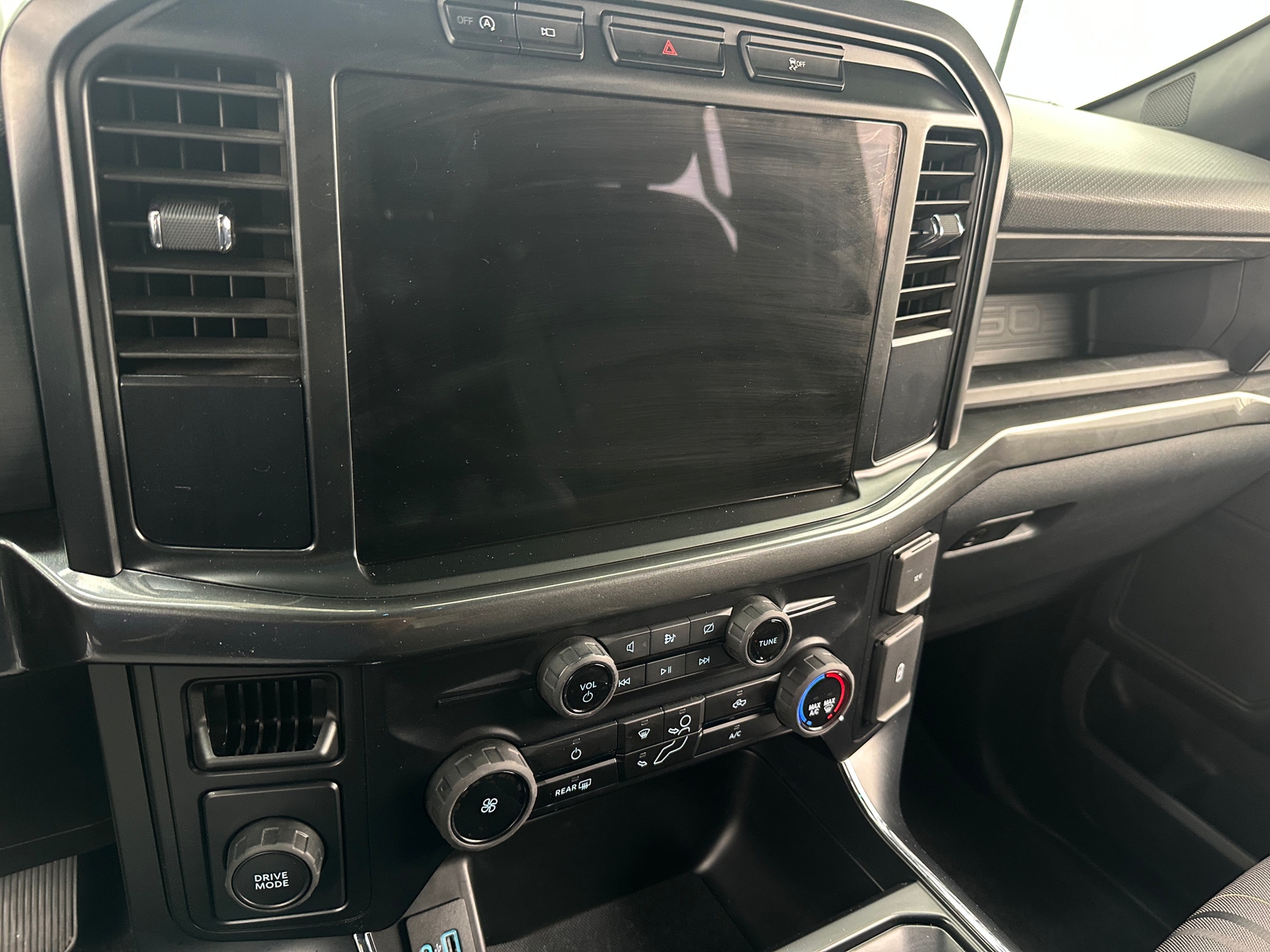 Thumbnail: 2024 Ford Econoline - 4