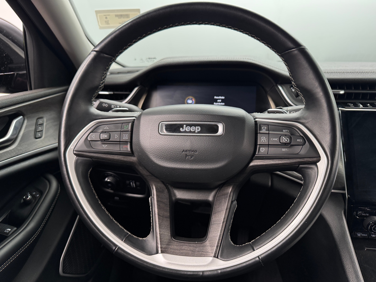 Thumbnail: 2021 Jeep Grand Cherokee L - 4