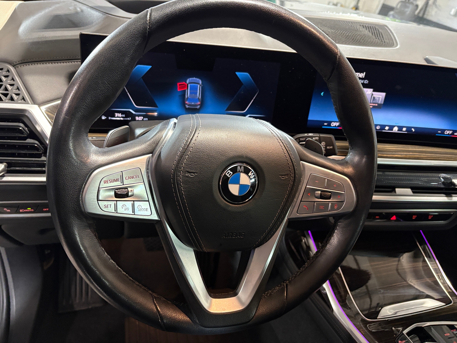 Thumbnail: 2024 BMW X7 - 4