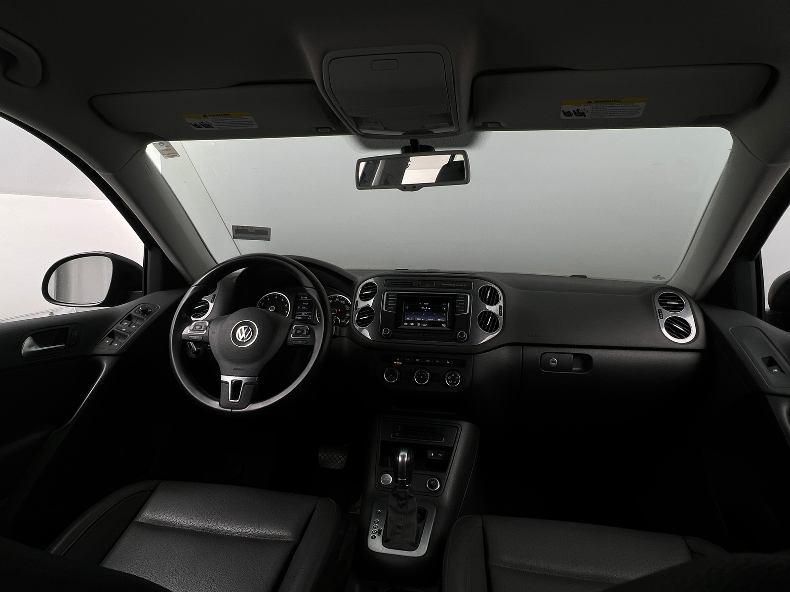 Thumbnail: 2016 Volkswagen Tiguan - 3