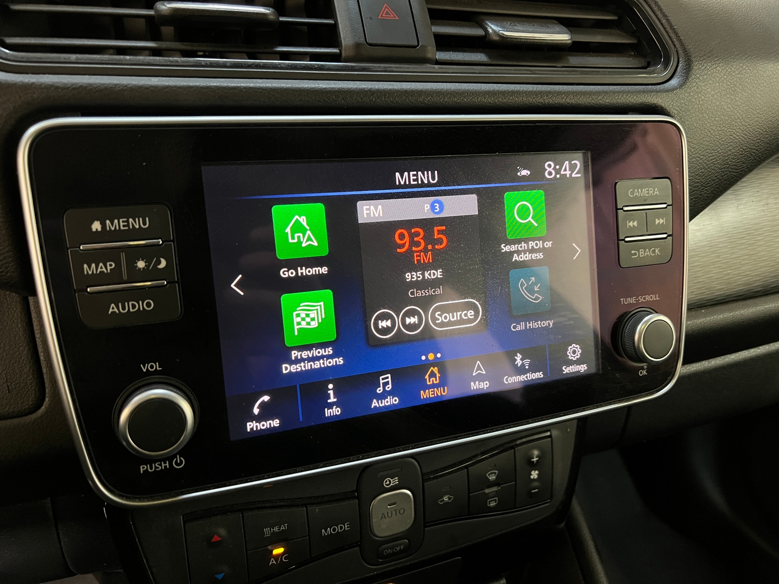 Thumbnail: 2021 Nissan Leaf - 4