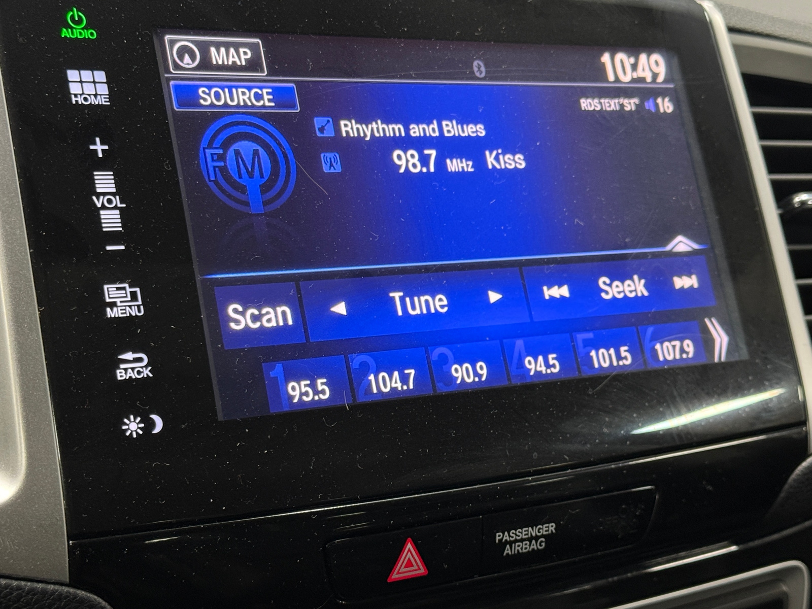 Thumbnail: 2016 Honda Pilot - 3