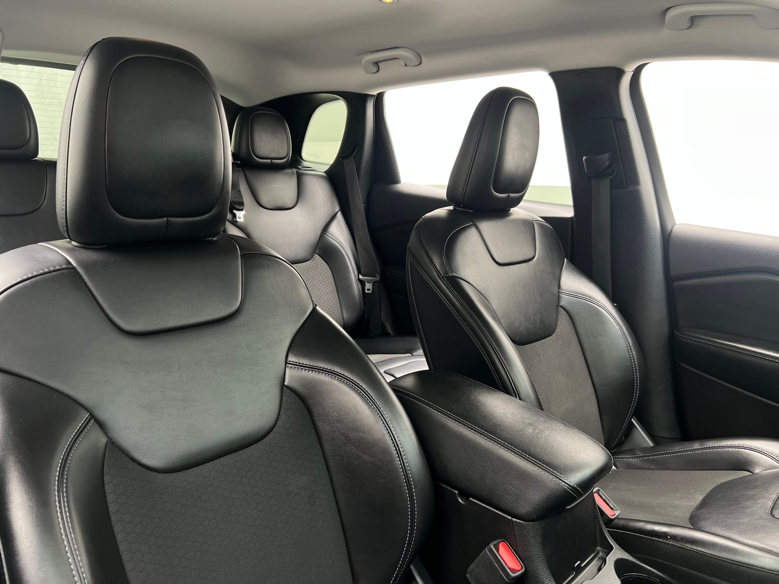 Thumbnail: 2020 Jeep Cherokee - 2