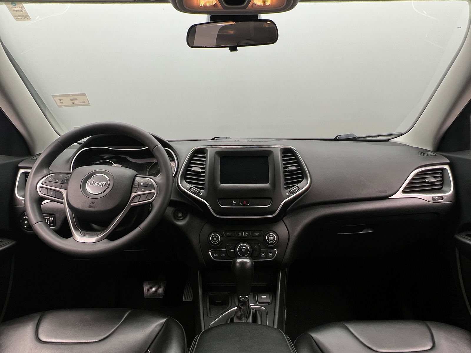 Thumbnail: 2020 Jeep Cherokee - 3