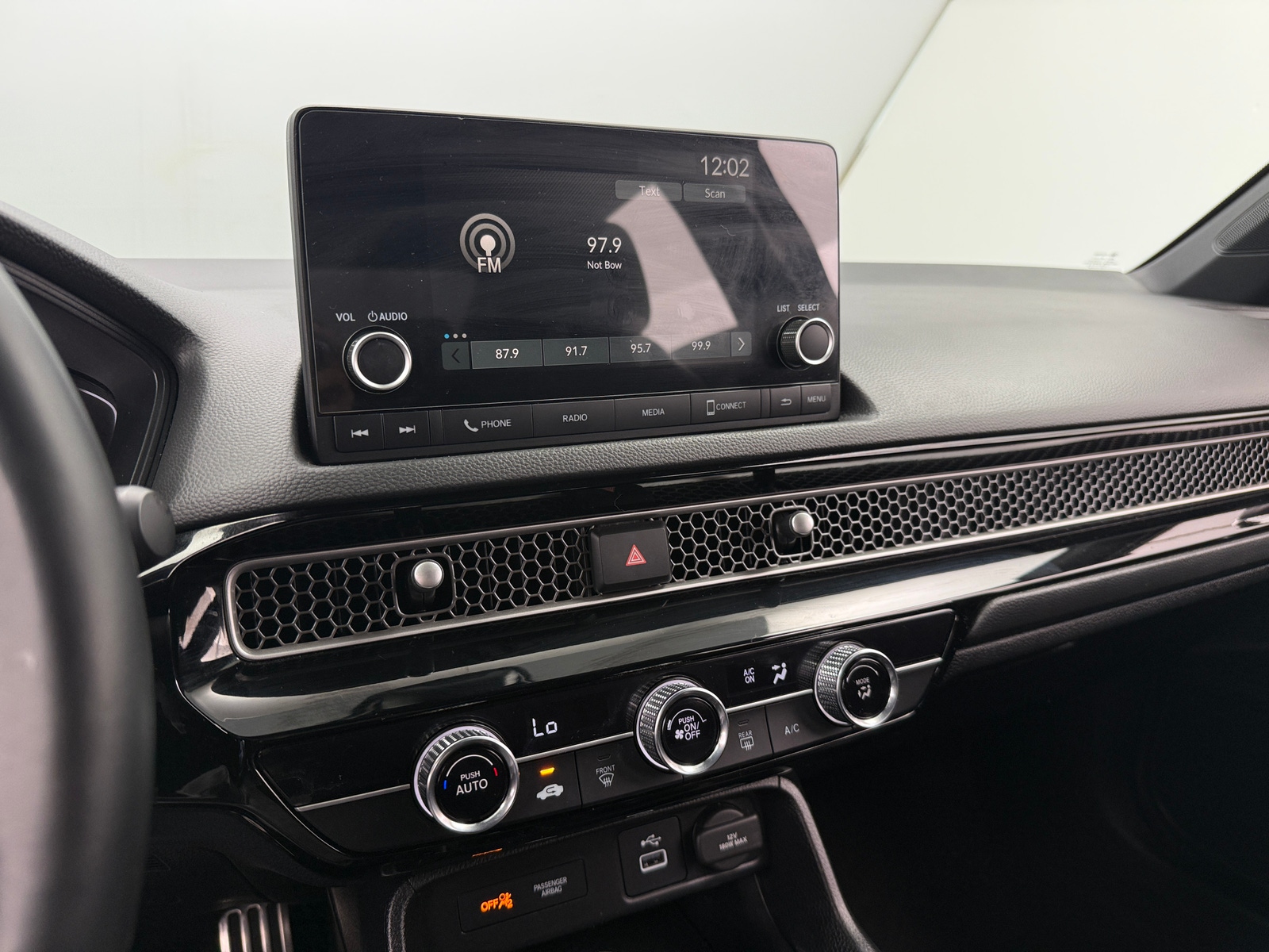 Thumbnail: 2024 Honda Civic - 4