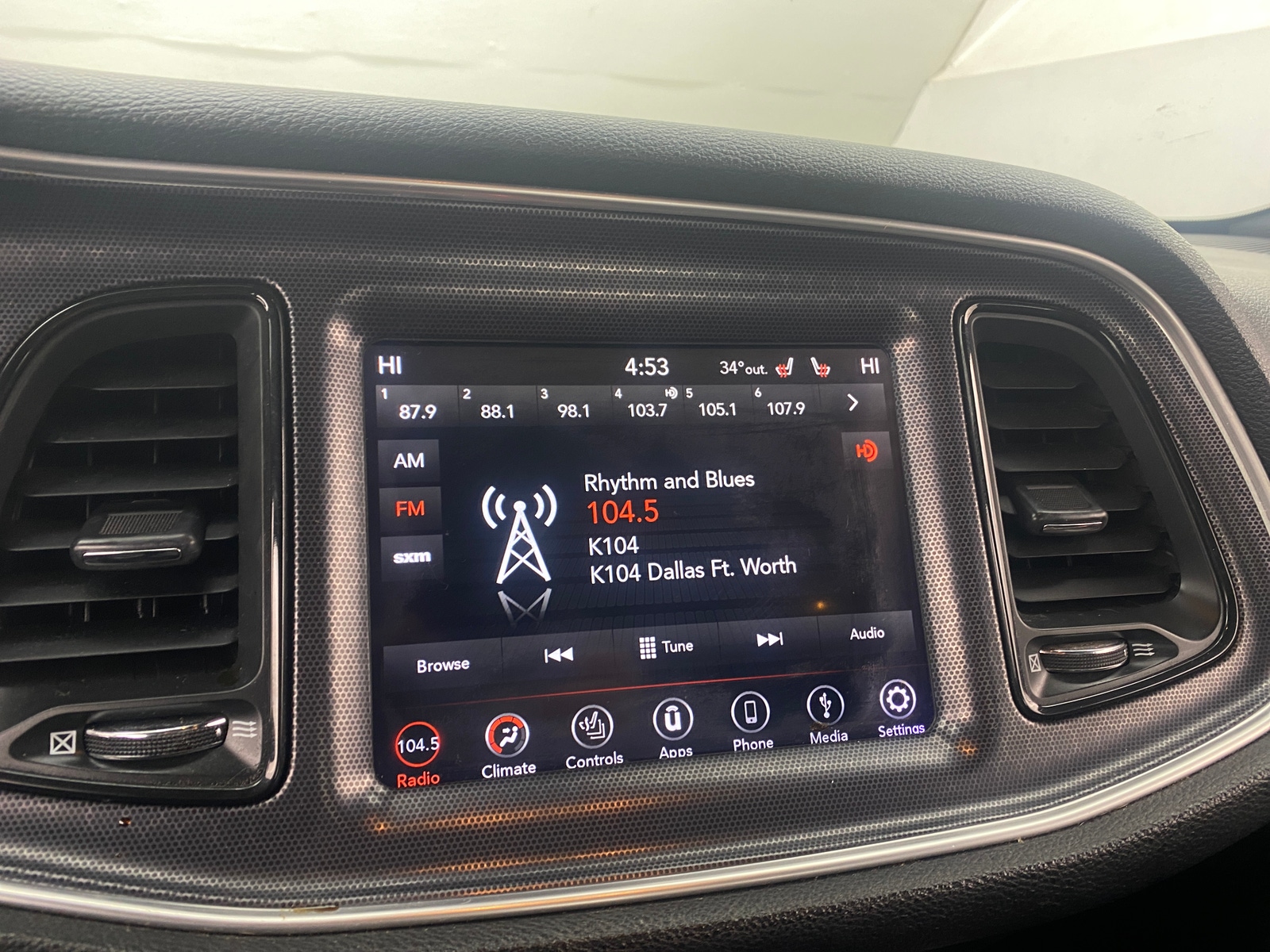 Thumbnail: 2018 Dodge Challenger - 2