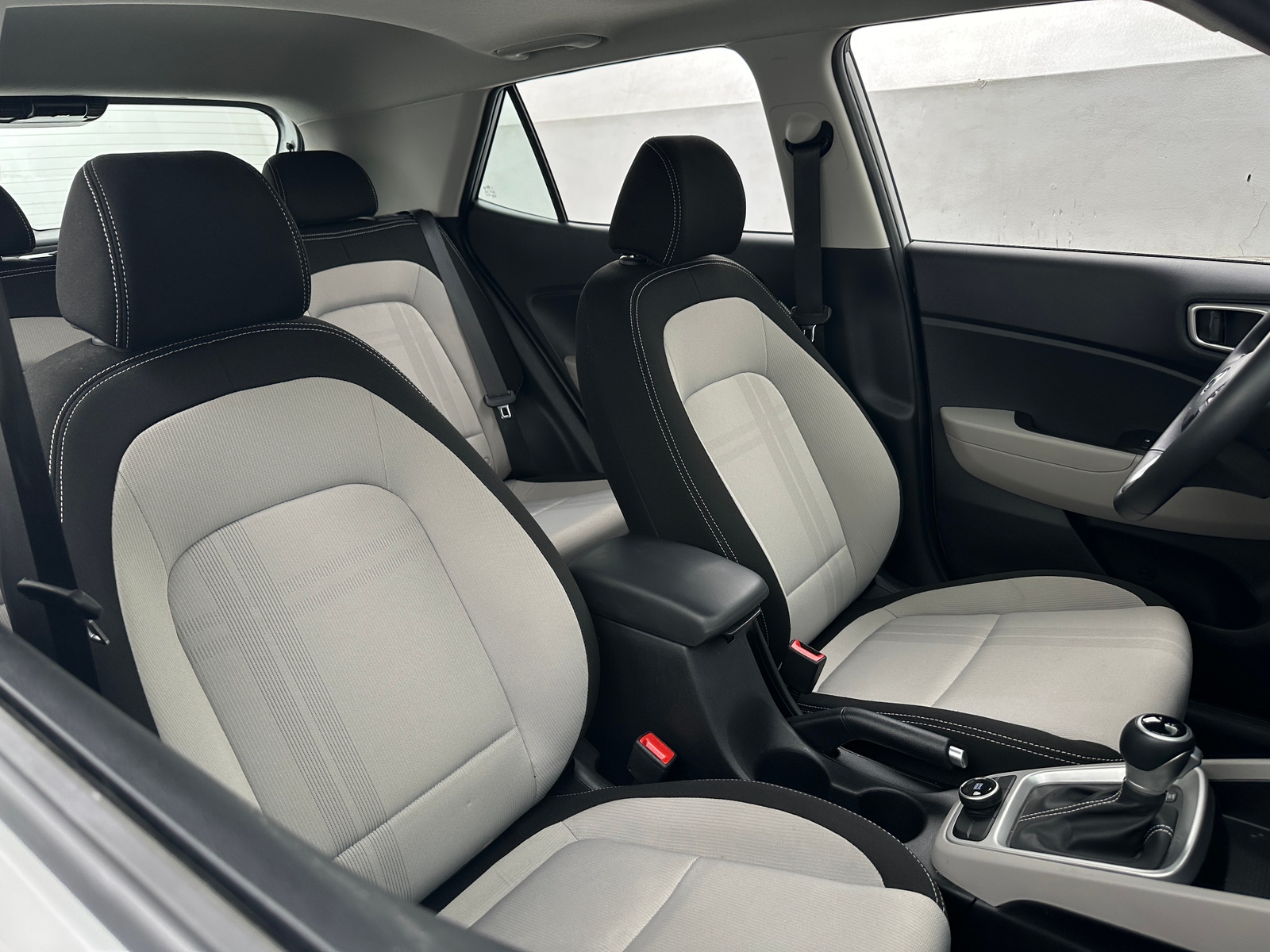 Thumbnail: 2025 Hyundai Venue - 2