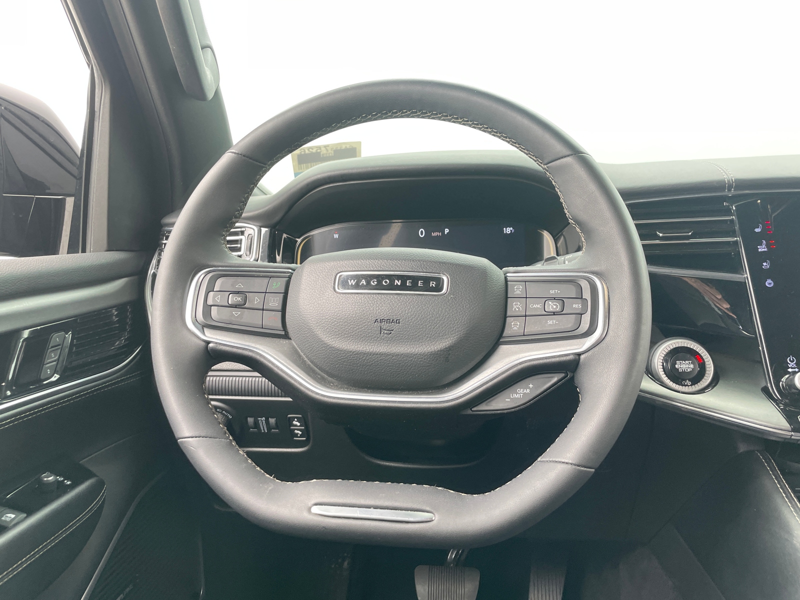 Thumbnail: 2023 Jeep Wagoneer - 4