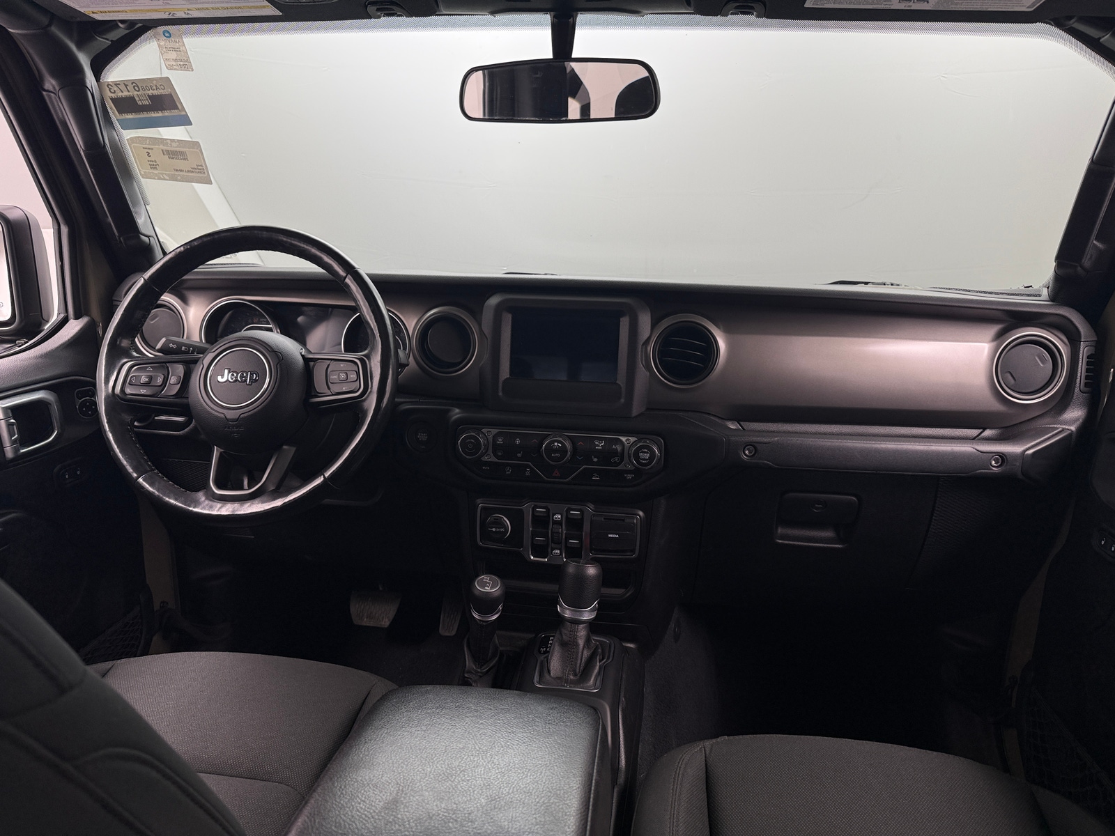 Thumbnail: 2020 Jeep Gladiator - 3