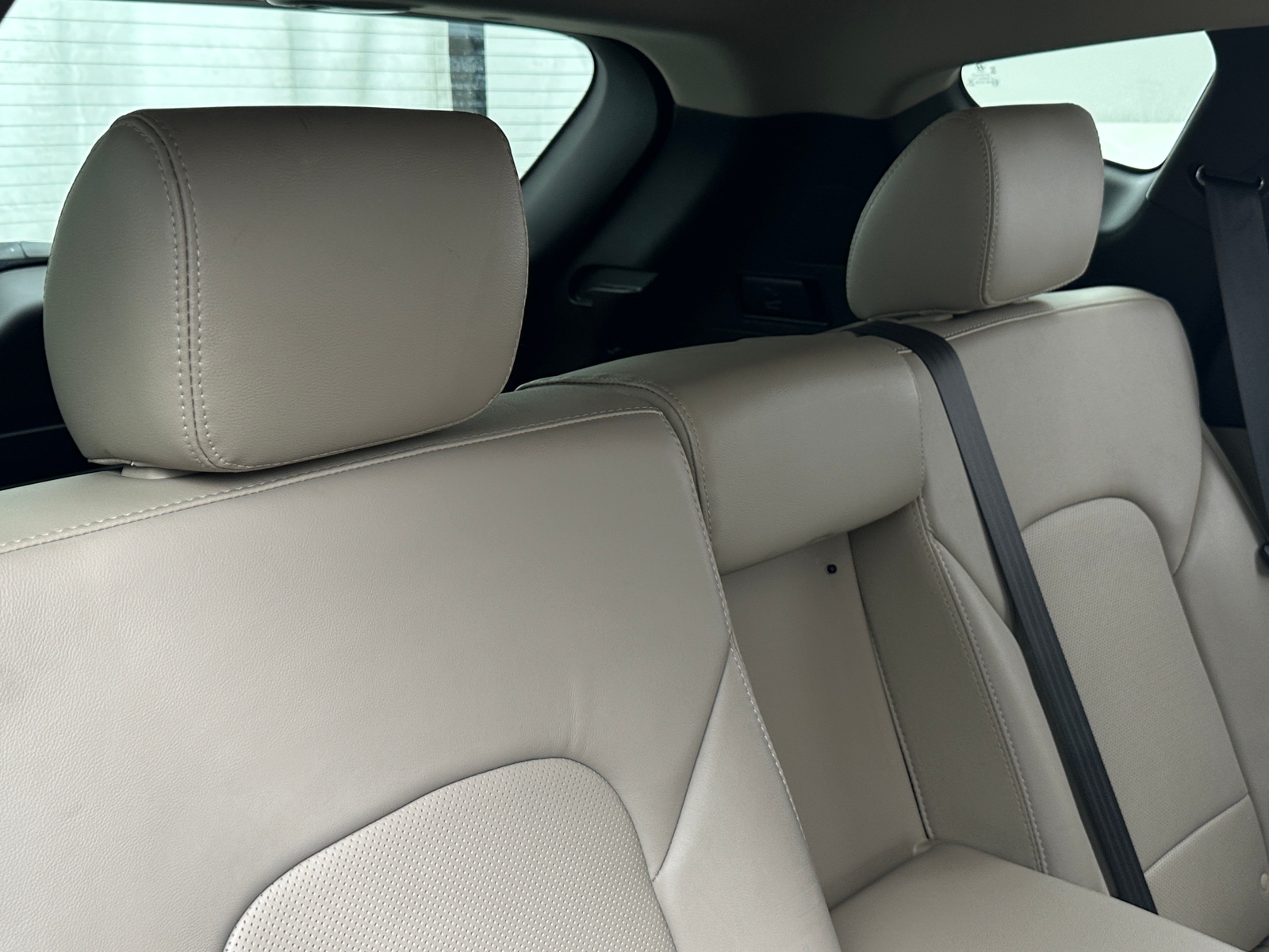 Thumbnail: 2017 Hyundai Santa Fe - 5