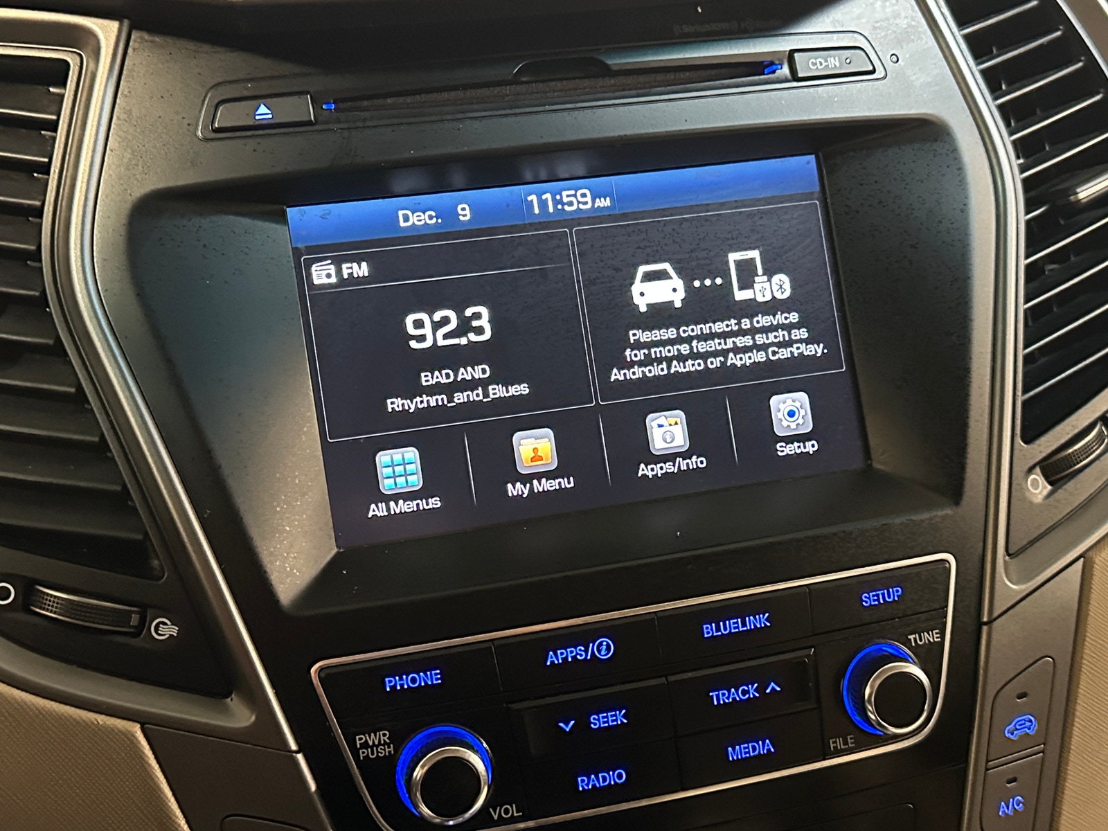 Thumbnail: 2017 Hyundai Santa Fe - 3