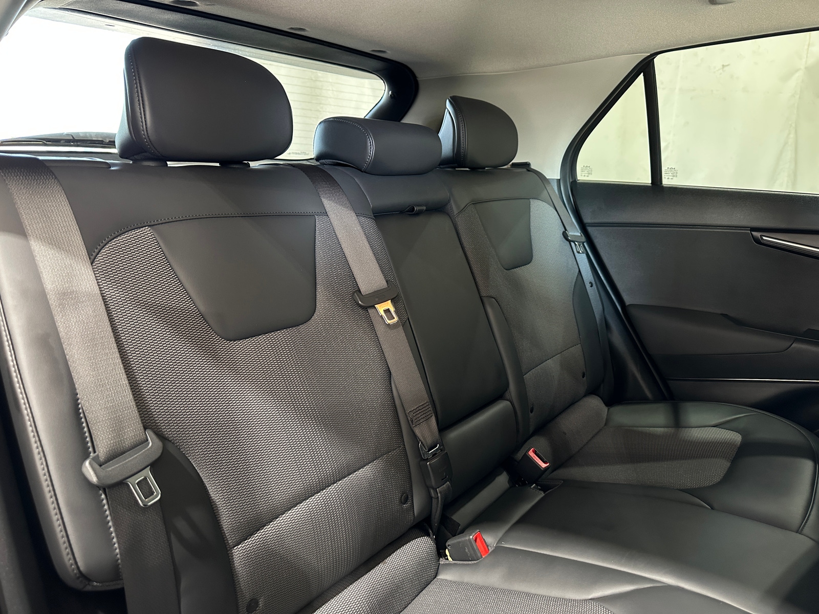 Thumbnail: 2024 Kia Niro - 6