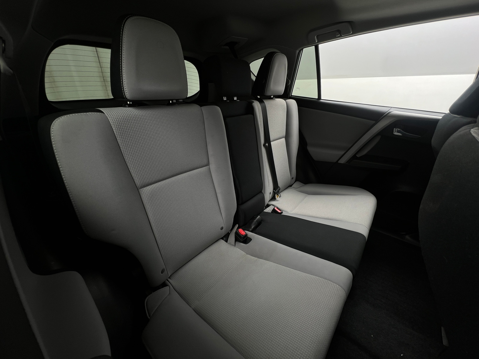 Thumbnail: 2017 Toyota RAV4 - 6