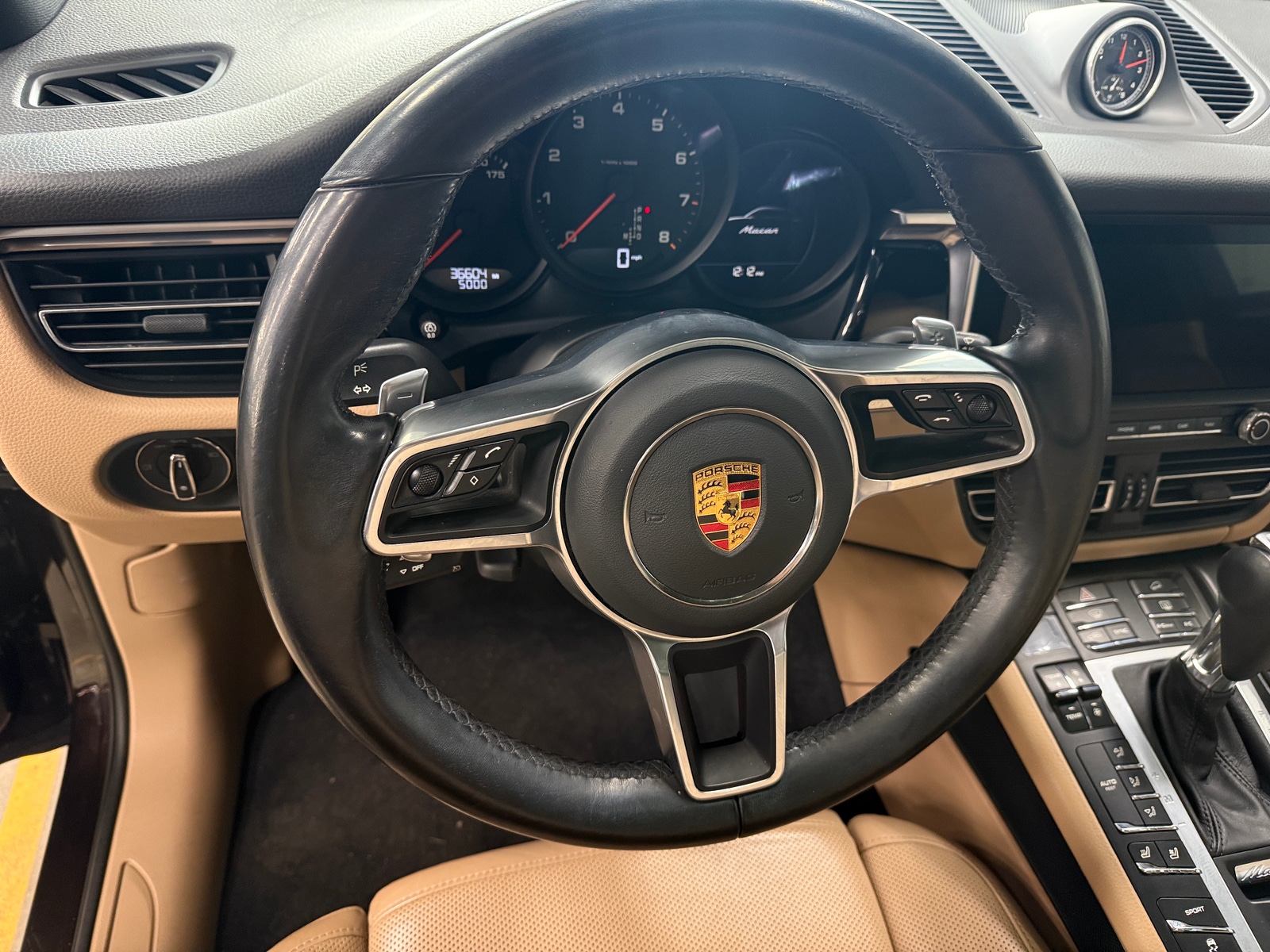 Thumbnail: 2021 Porsche Macan - 4