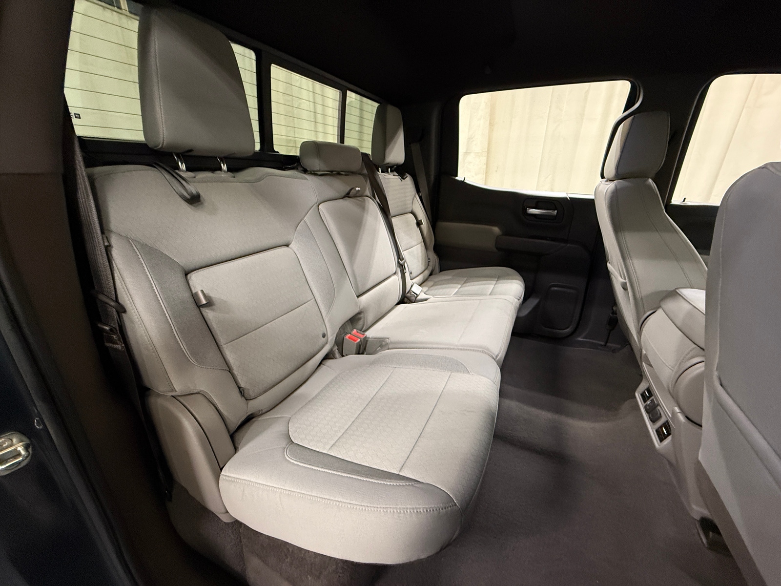 Thumbnail: 2020 Chevrolet Silverado 1500 - 6