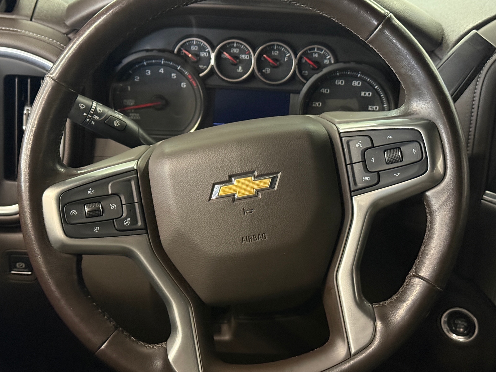 Thumbnail: 2020 Chevrolet Silverado 1500 - 5