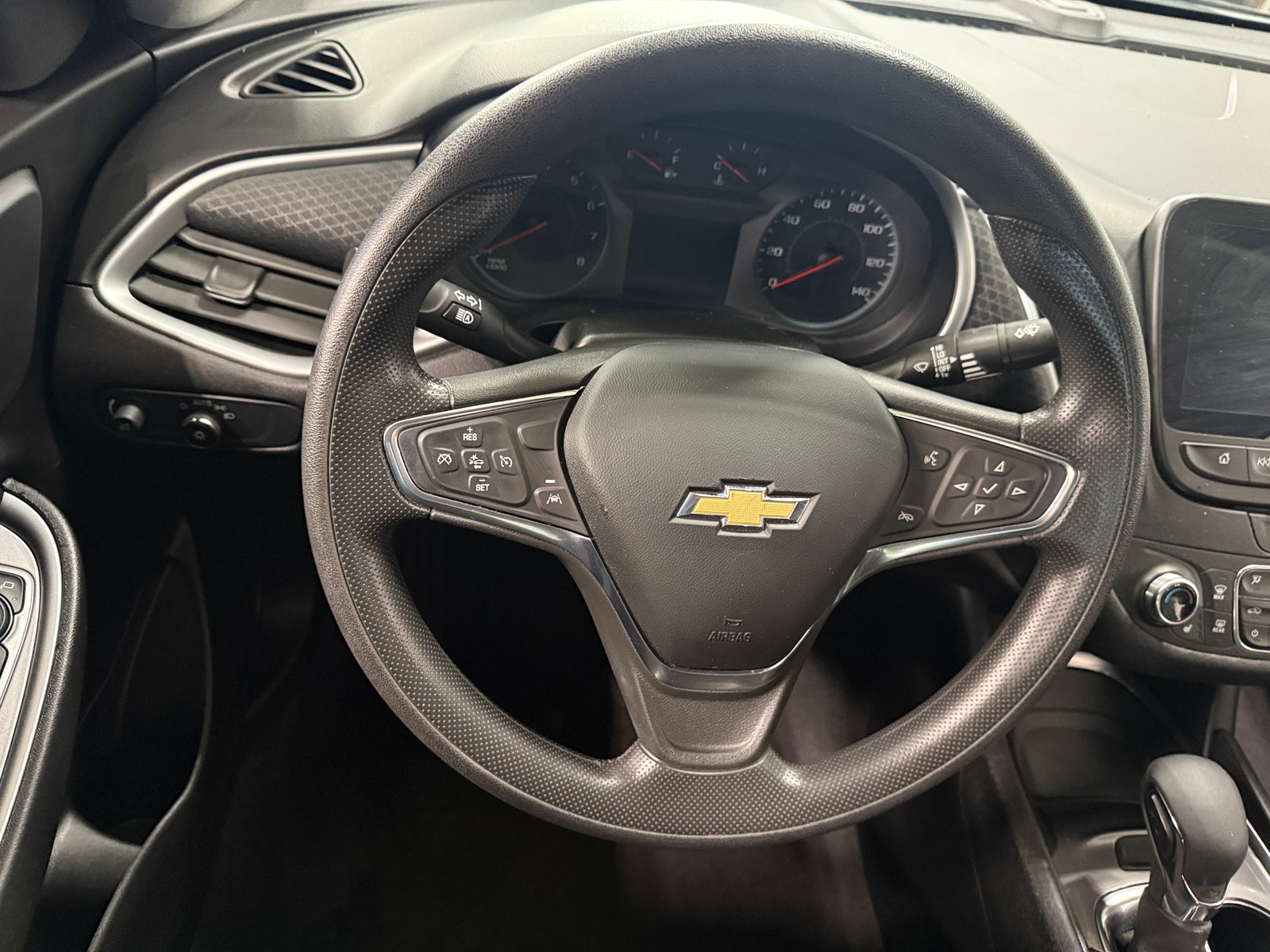 Thumbnail: 2023 Chevrolet Malibu - 5