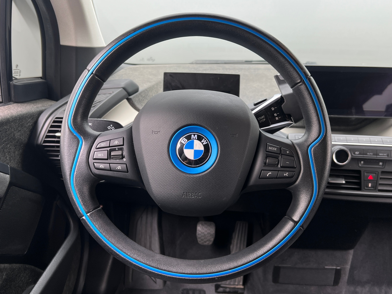 Thumbnail: 2020 BMW i3 - 5