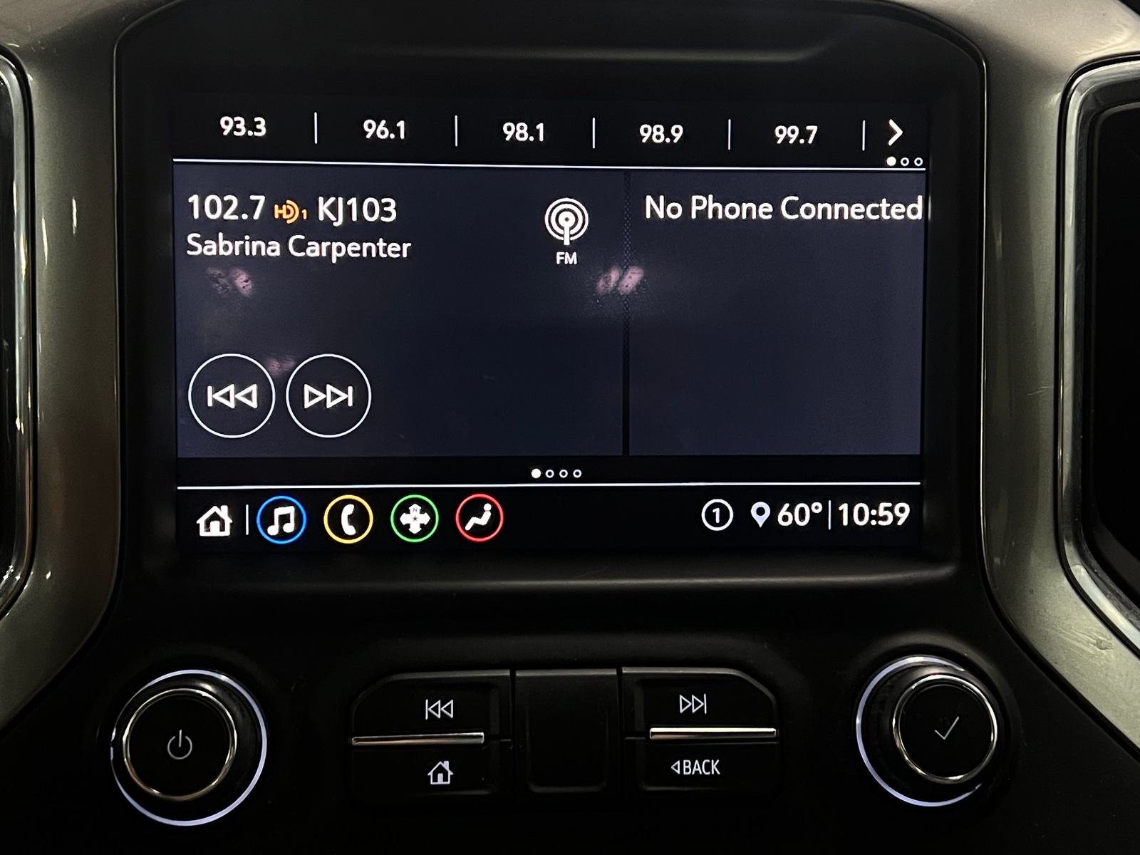 Thumbnail: 2020 Chevrolet Silverado 1500 - 3