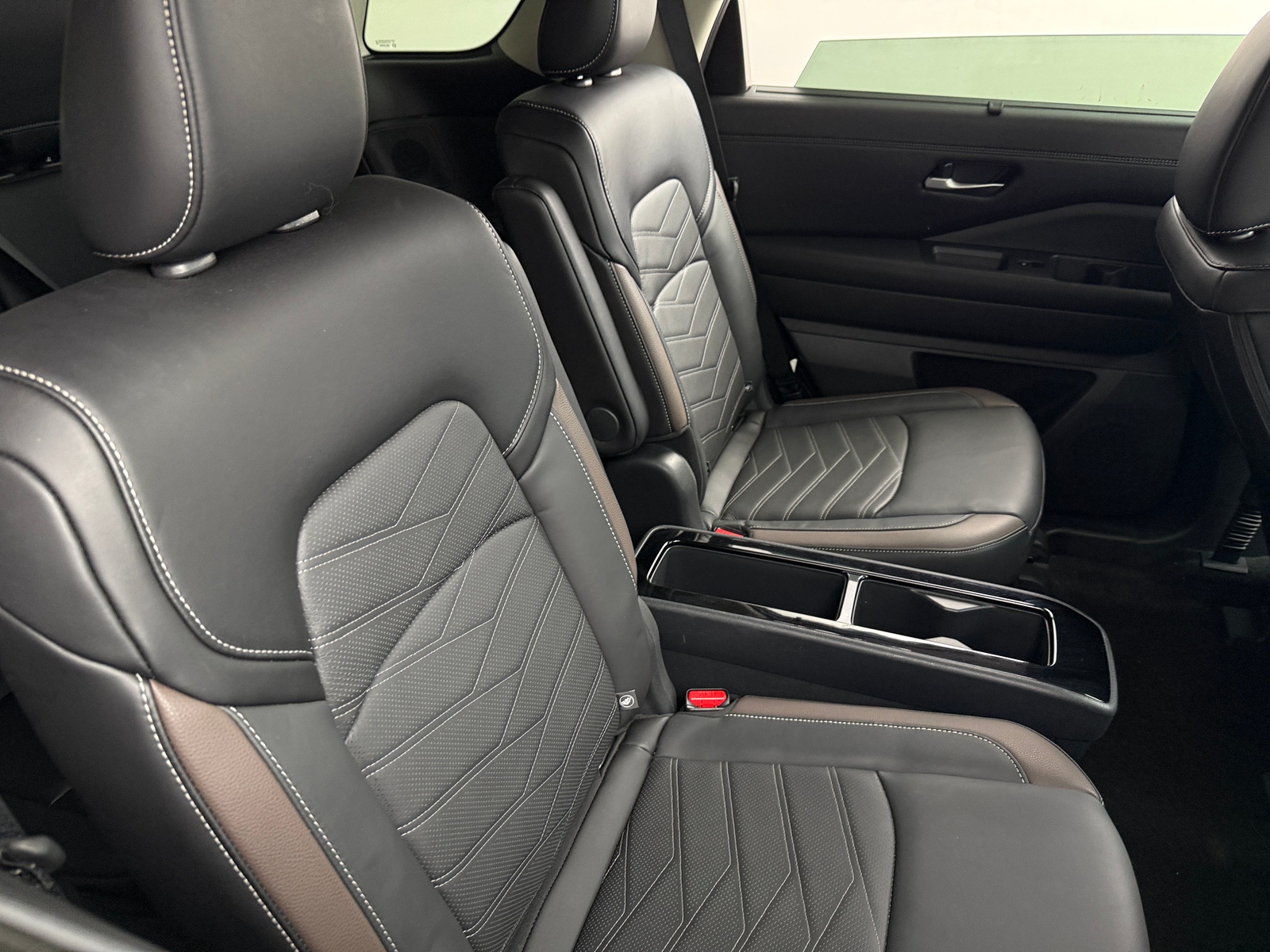 Thumbnail: 2024 Nissan Pathfinder - 5