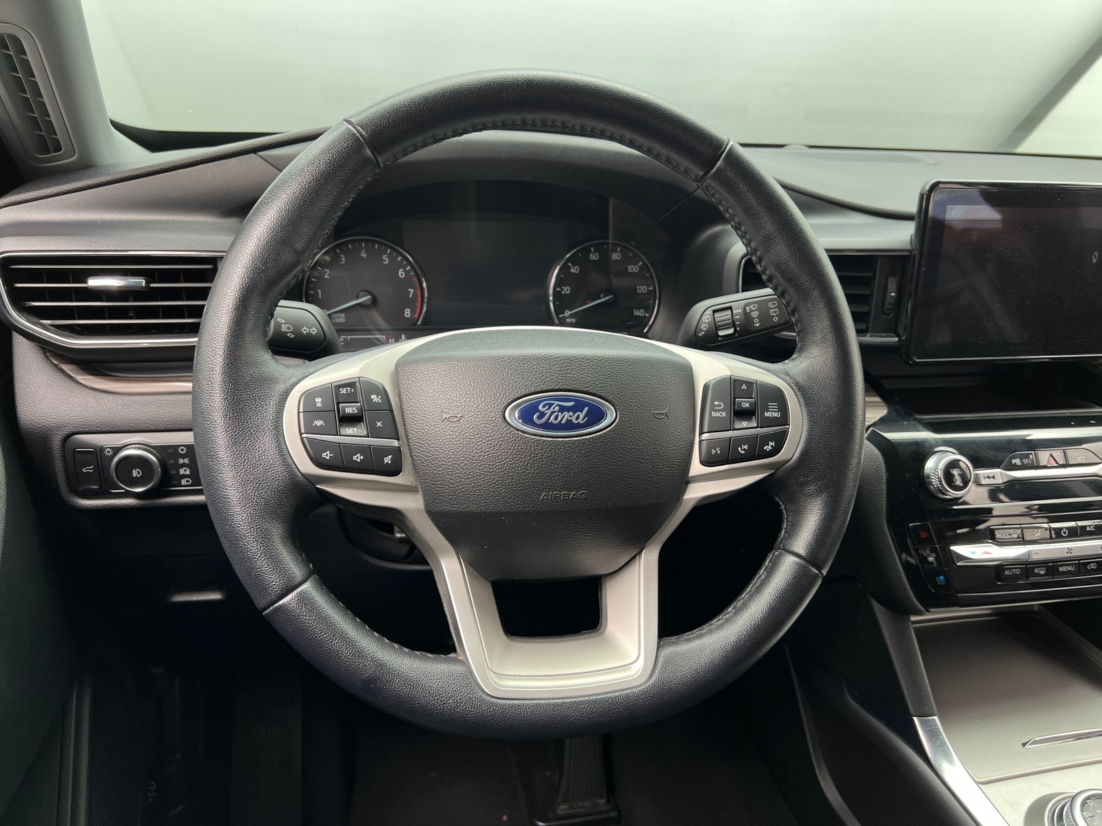 Thumbnail: 2023 Ford Explorer - 4