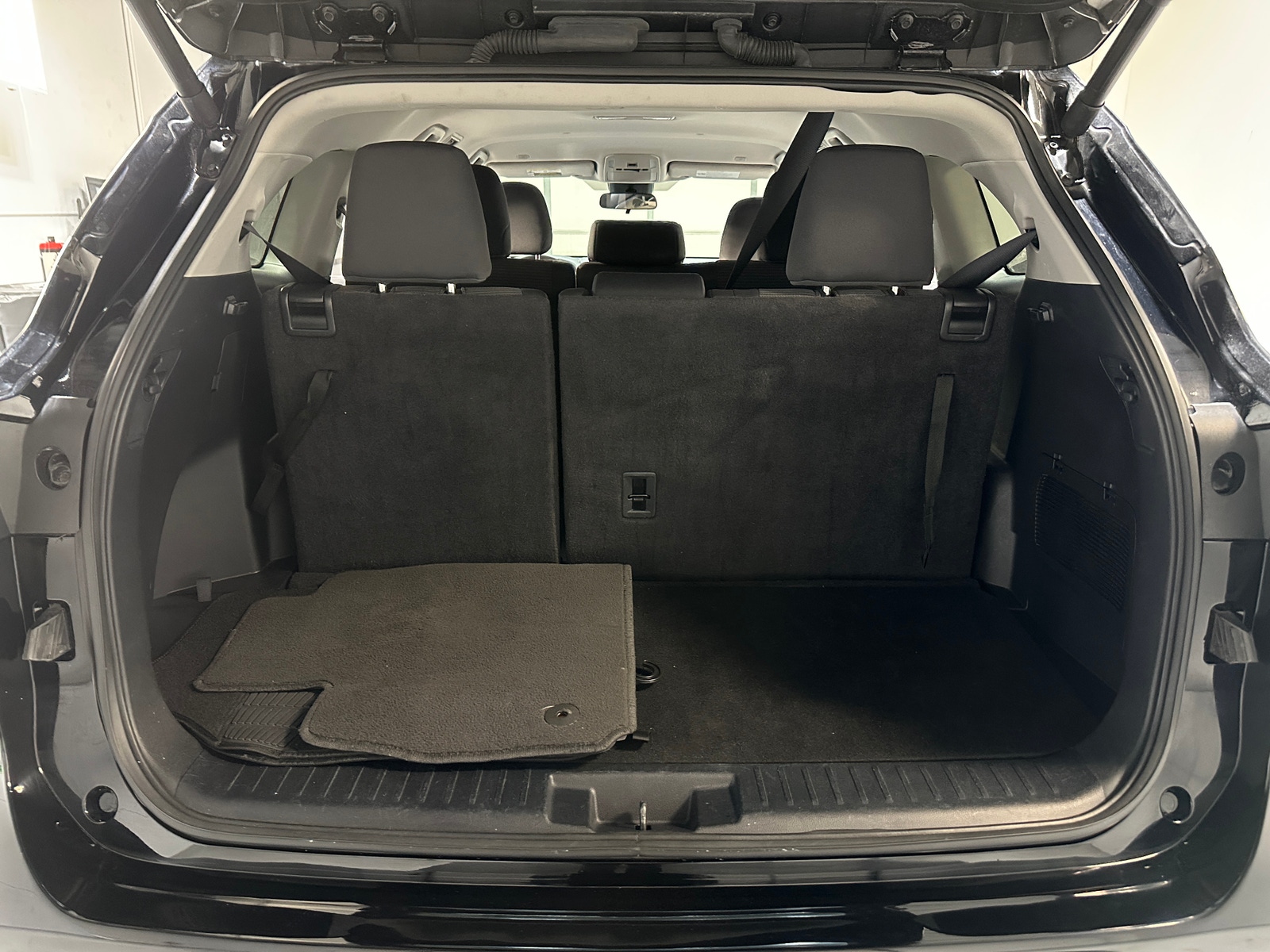 Thumbnail: 2024 Toyota Highlander - 7