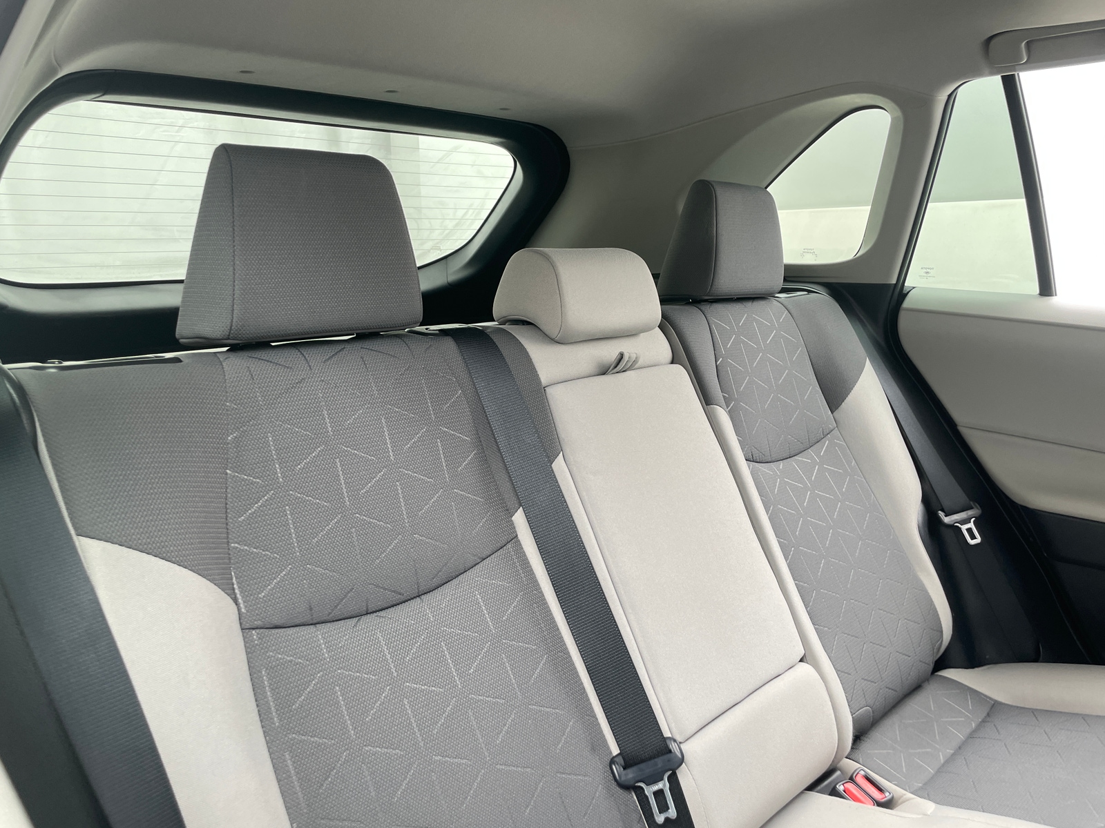 Thumbnail: 2021 Toyota RAV4 - 6