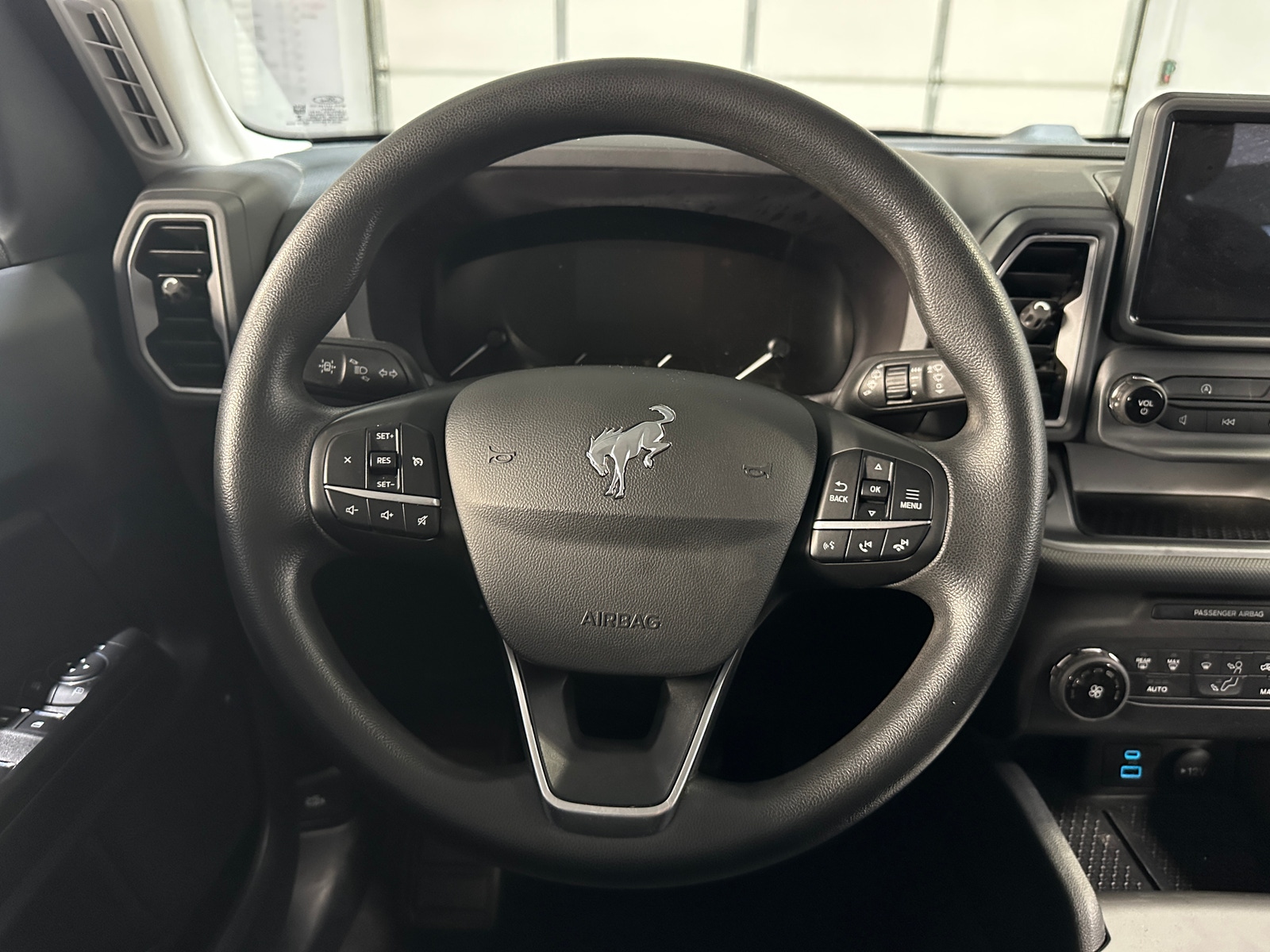 Thumbnail: 2022 Ford Bronco Sport - 5