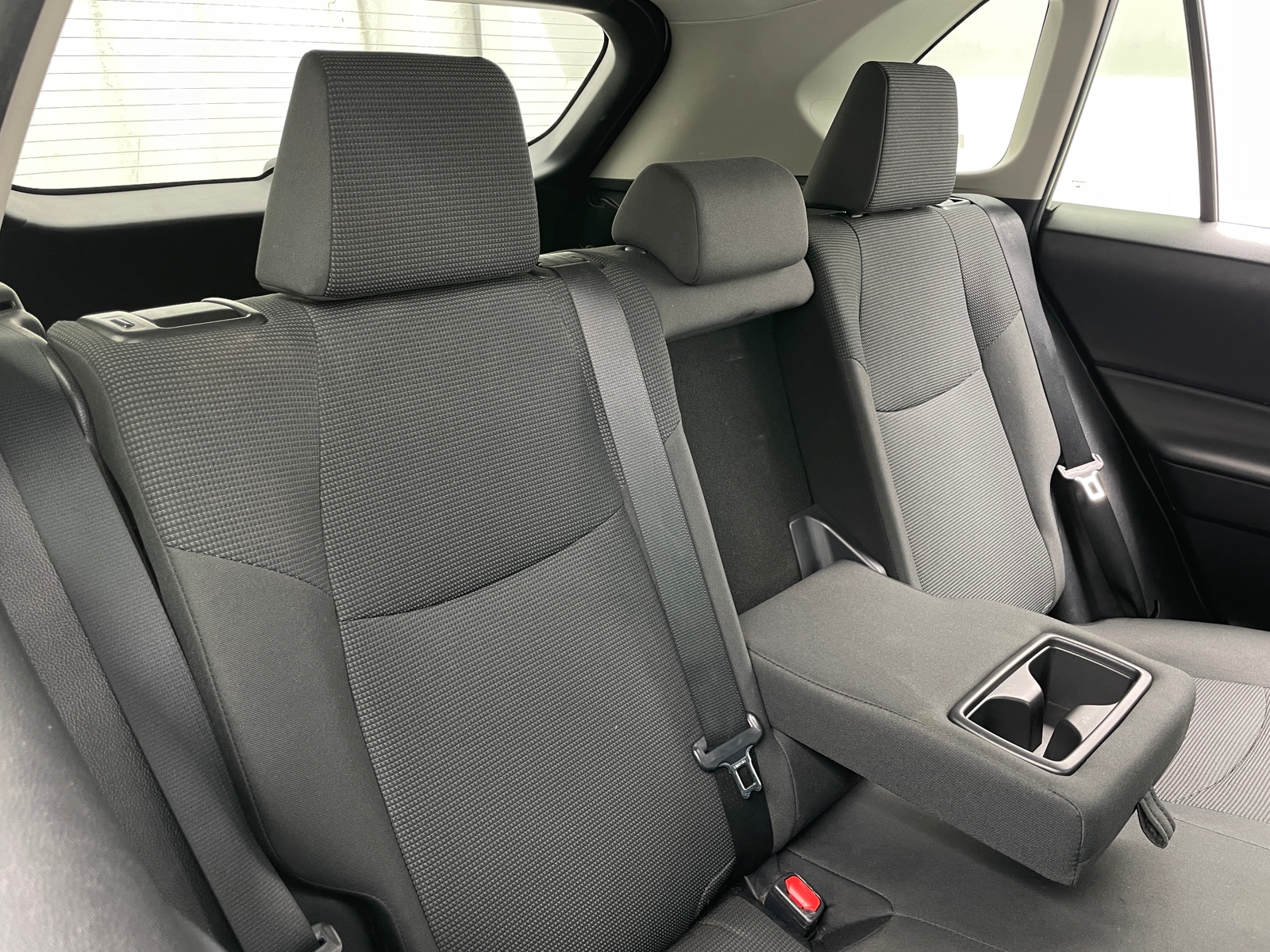 Thumbnail: 2021 Toyota RAV4 - 6